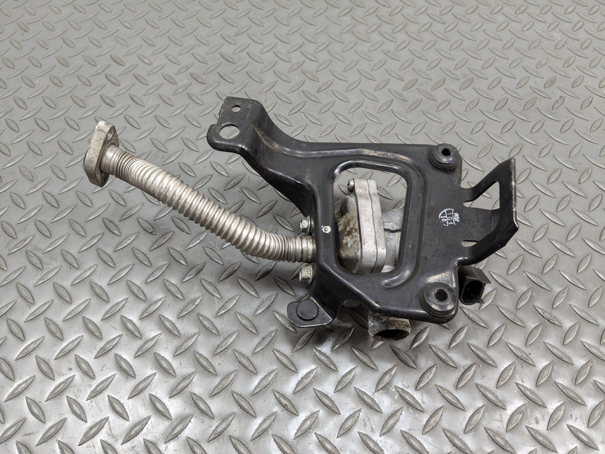 2000 - 2005 CADILLAC DEVILLE OEM SCONDARY AIR INJECTION CHECK VALVE ASSEMBLY