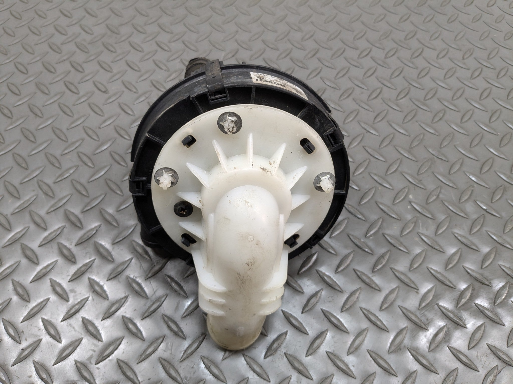 2000 - 2005 CADILLAC DEVILLE OEM SCONDARY AIR INJECTION PUMP ASSEMBLY