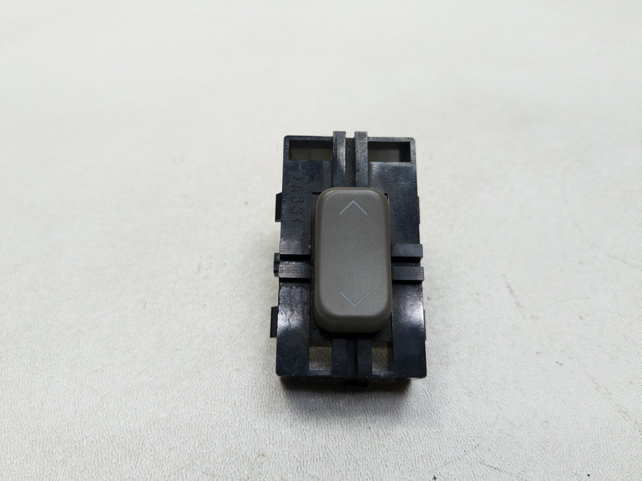 00 - 05 CADILLAC DEVILLE OEM DOOR SWITCH CONTROL ASSEMBLY REAR LEFT DRIVER SIDE