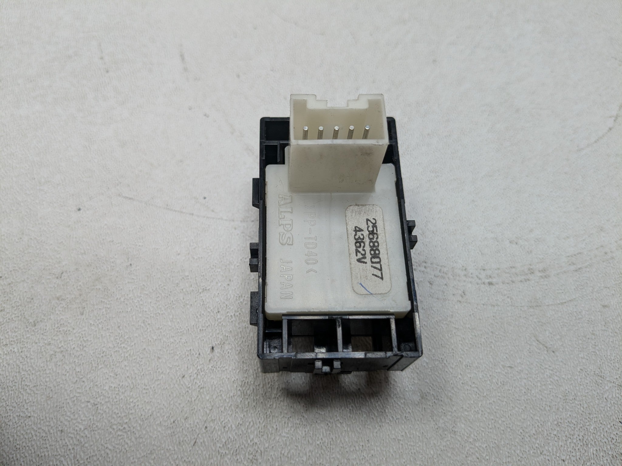 00 - 05 CADILLAC DEVILLE OEM DOOR SWITCH CONTROL ASSEMBLY REAR LEFT DRIVER SIDE
