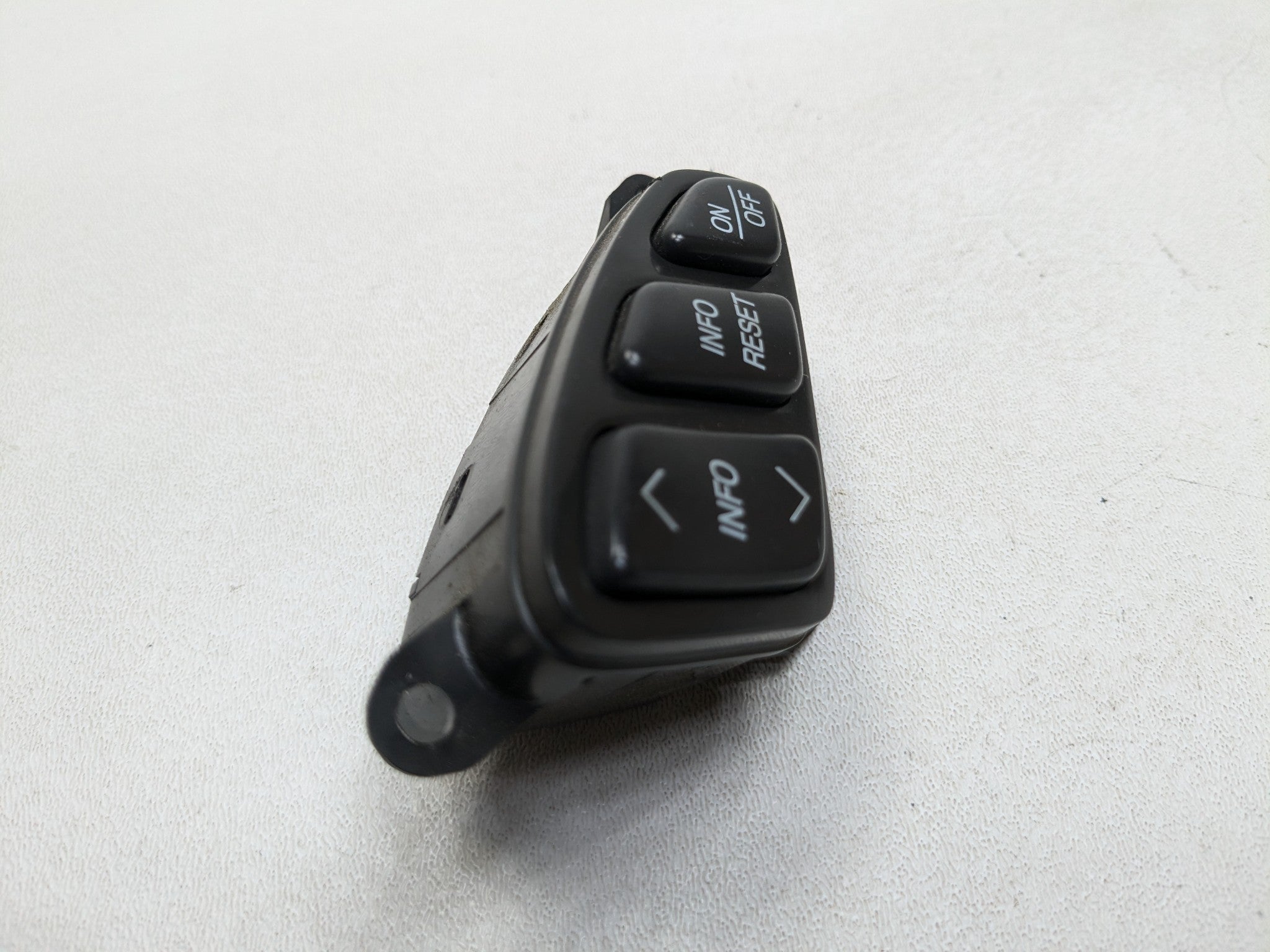 2000 - 2005 CADILLAC DEVILLE OEM DASH INFORMATION DISPLAY CONTROL SWITCH FRONT