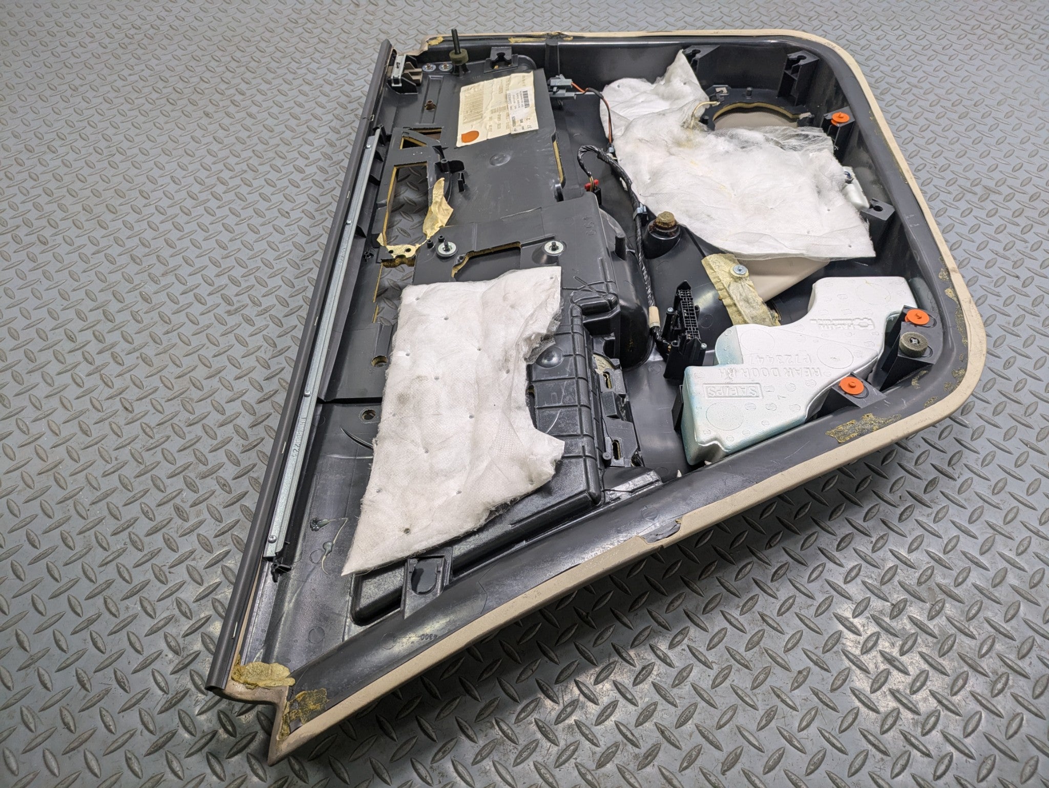 00 - 2005 CADILLAC DEVILLE OEM INTERIOR DOOR TRIM PANEL CASHMERE REAR RIGHT SIDE