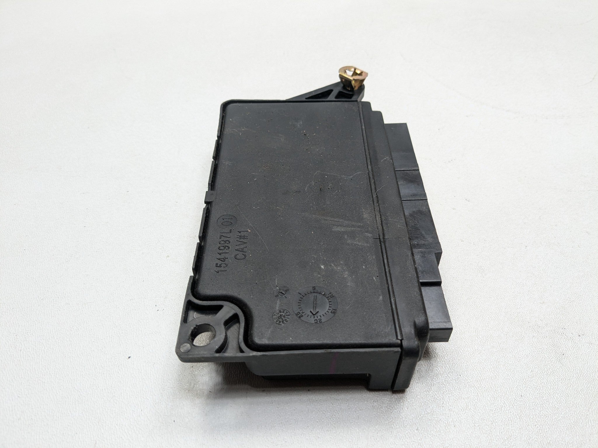2000 - 2005 CADILLAC DEVILLE OEM DOOR CONTROL MODULE UNIT FRONT LEFT DRIVER SIDE