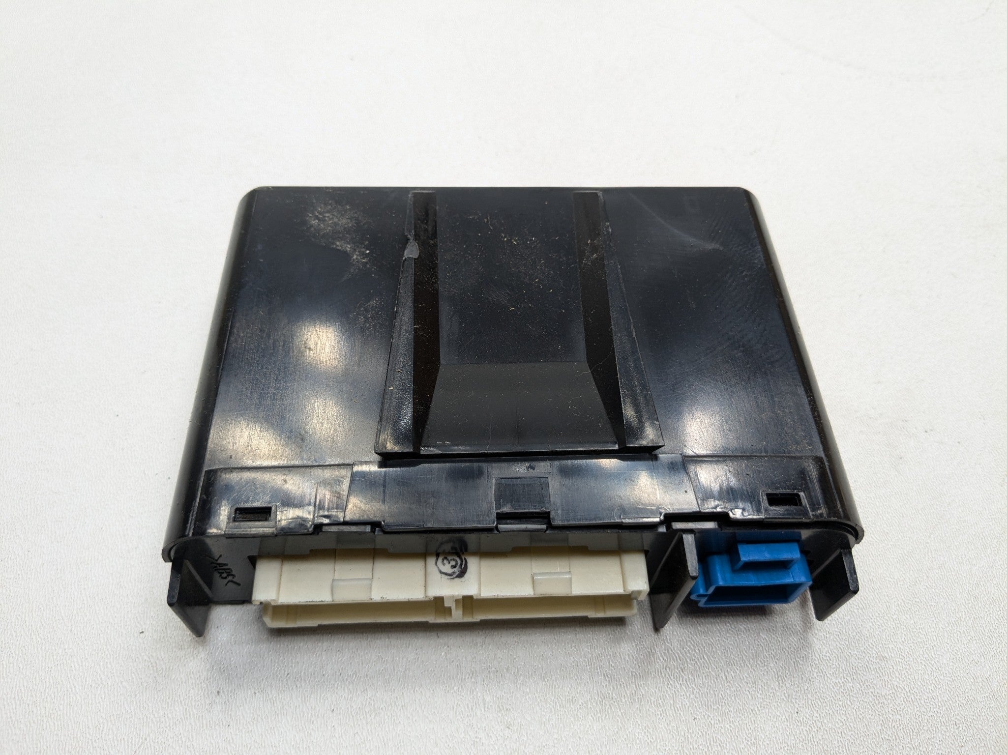 2000 - 2005 CADILLAC DEVILLE OEM BCM BODY COMPUTER CONTROL MODULE UNIT