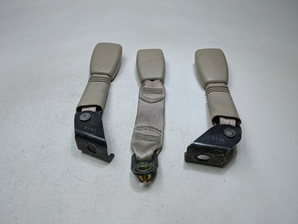 2000 - 2005 CADILLAC DEVILLE OEM SEAT BELT BUCKLE SET REAR CENTER LEFT AND RIGHT