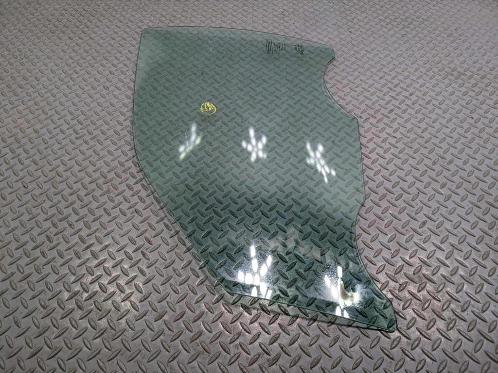 2000 - 2005 CADILLAC DEVILLE OEM DOOR WINDOW GLASS FRONT LEFT DRIVER SIDE
