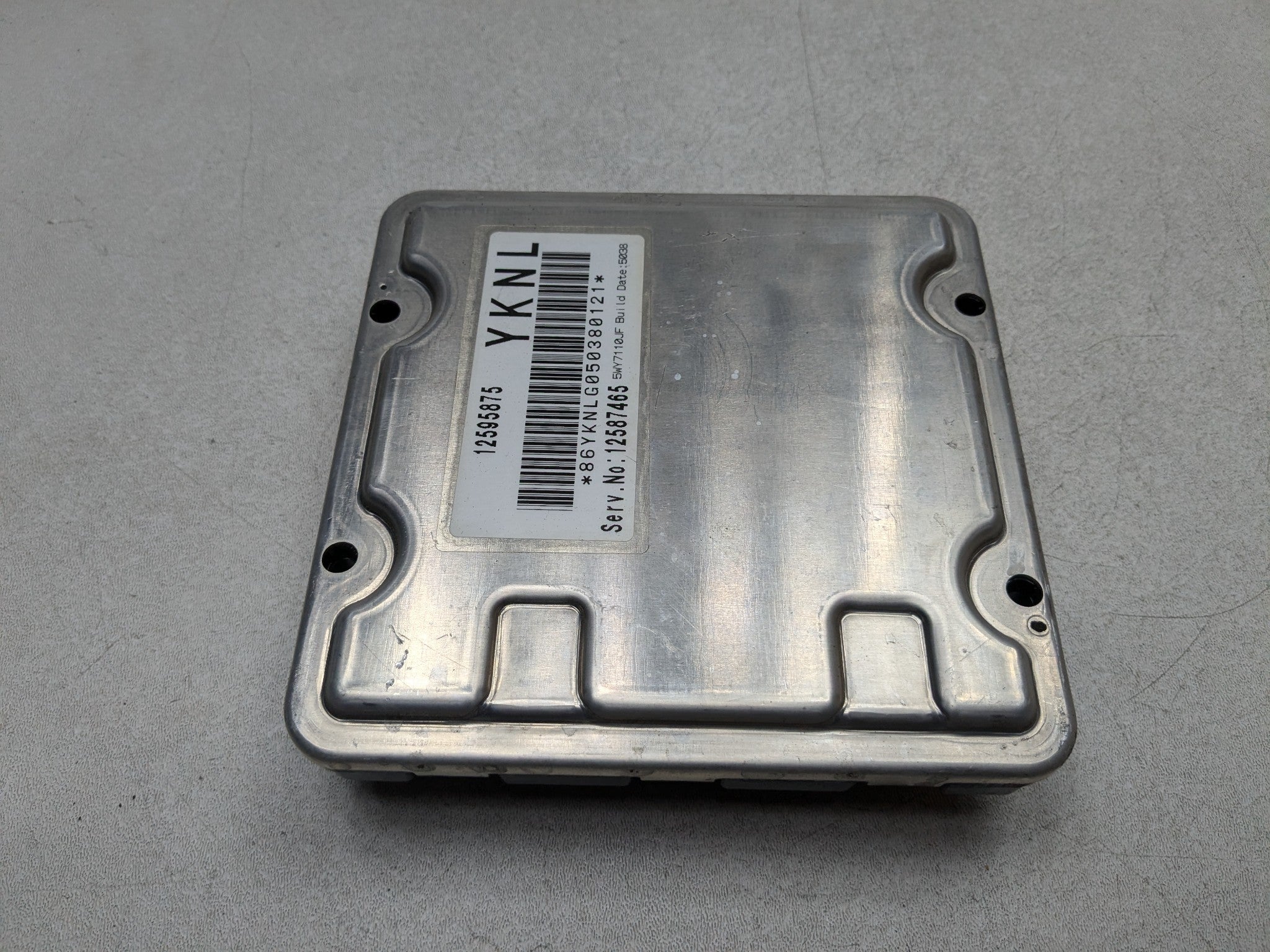 2000 - 2005 CADILLAC DEVILLE OEM ECU ECM COMPUTER ENGINE CONTROL MODULE UNIT