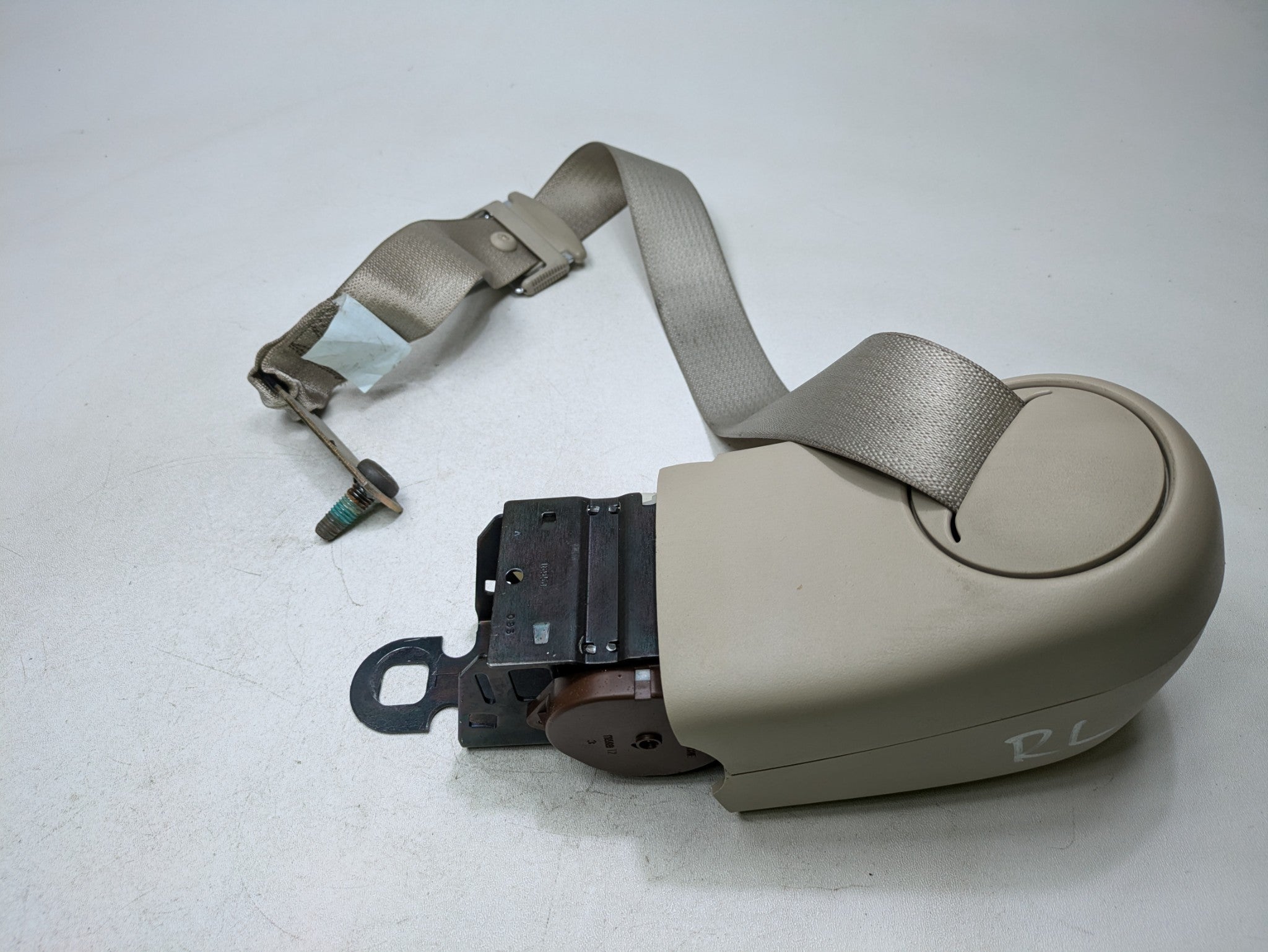 2000 - 2005 CADILLAC DEVILLE OEM SEAT BELT RETRACTOR REAR LEFT DRIVER SIDE