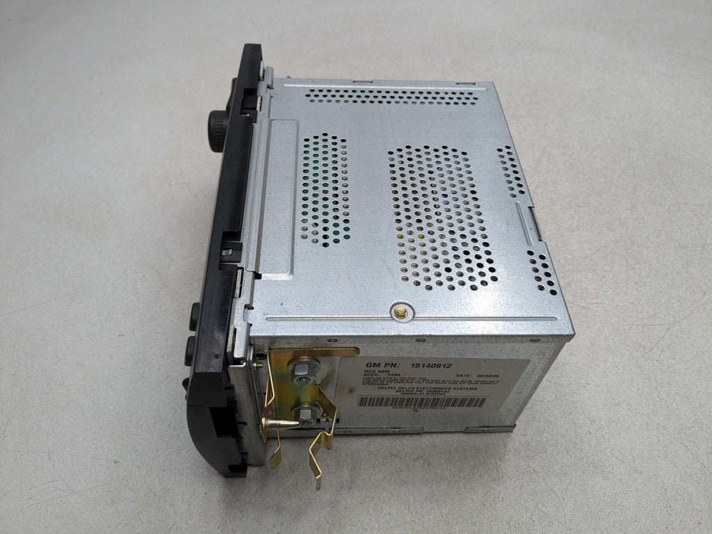 00 - 05 CADILLAC DEVILLE OEM RADIO STEREO RECEIVER UNIT AUDIO VISUAL EQUIPMENT