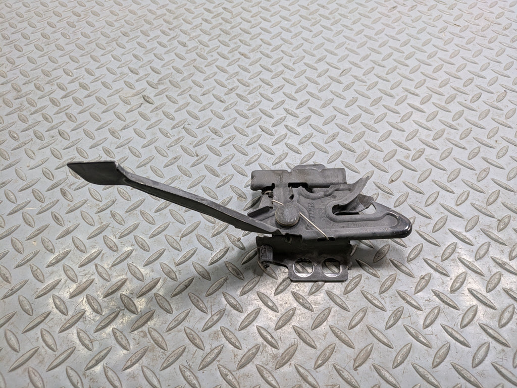 2000 - 2005 CADILLAC DEVILLE OEM FRONT HOOD LATCH LOCK RELEASE ACTUATOR ASSEMBLY