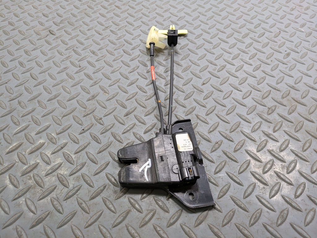 00 - 05 CADILLAC DEVILLE OEM LID LATCH REAR TRUNK LIFTGATE LOCK RELEASE ACTUATOR