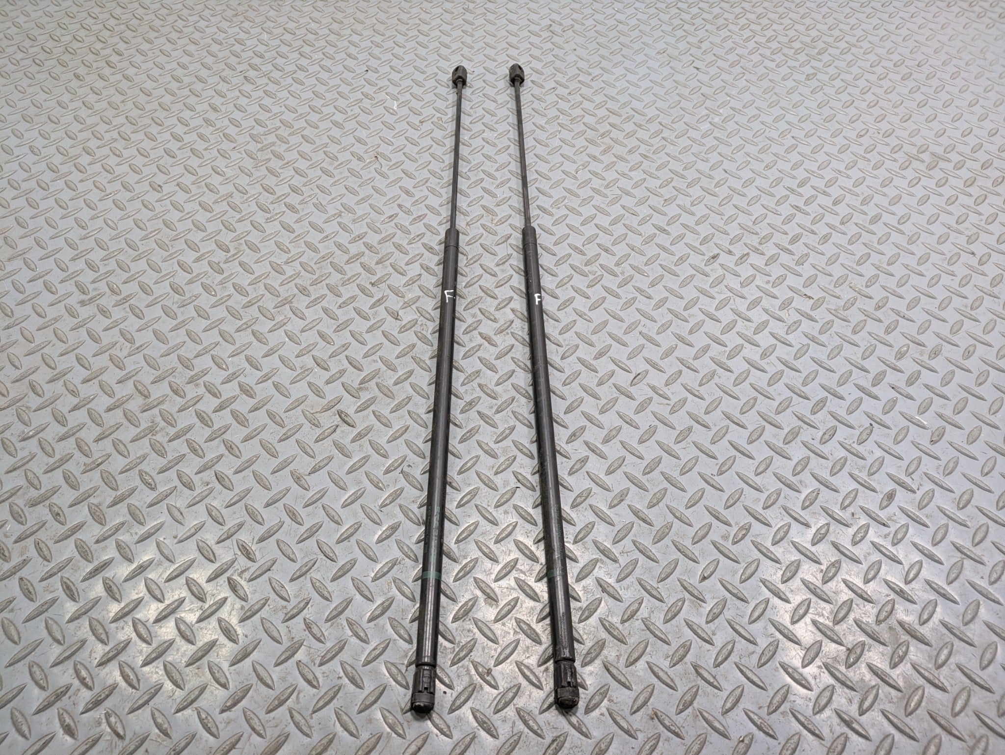 2000 - 2005 CADILLAC DEVILLE OEM HOOD BONNET SHOCK STRUT SUPPORT LEFT AND RIGHT