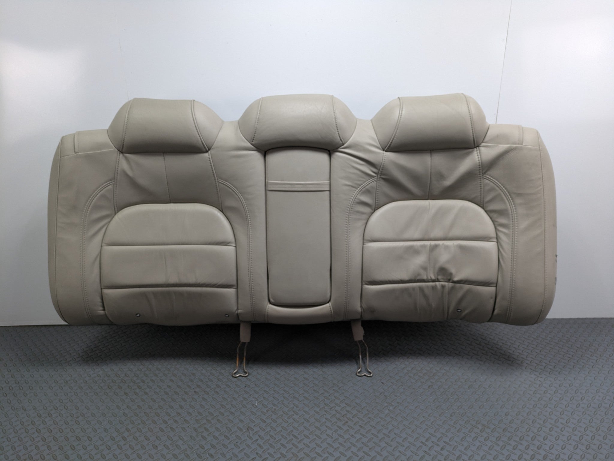 00 - 05 CADILLAC DEVILLE OEM REAR UPPER SEAT BACK CUSHION AND ARMREST ASSEMBLY