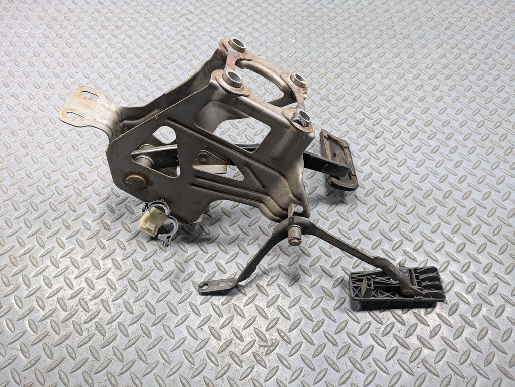 2000 - 2005 CADILLAC DEVILLE OEM BRAKE PEDAL AND GAS ACCELERATOR PEDAL SENSOR
