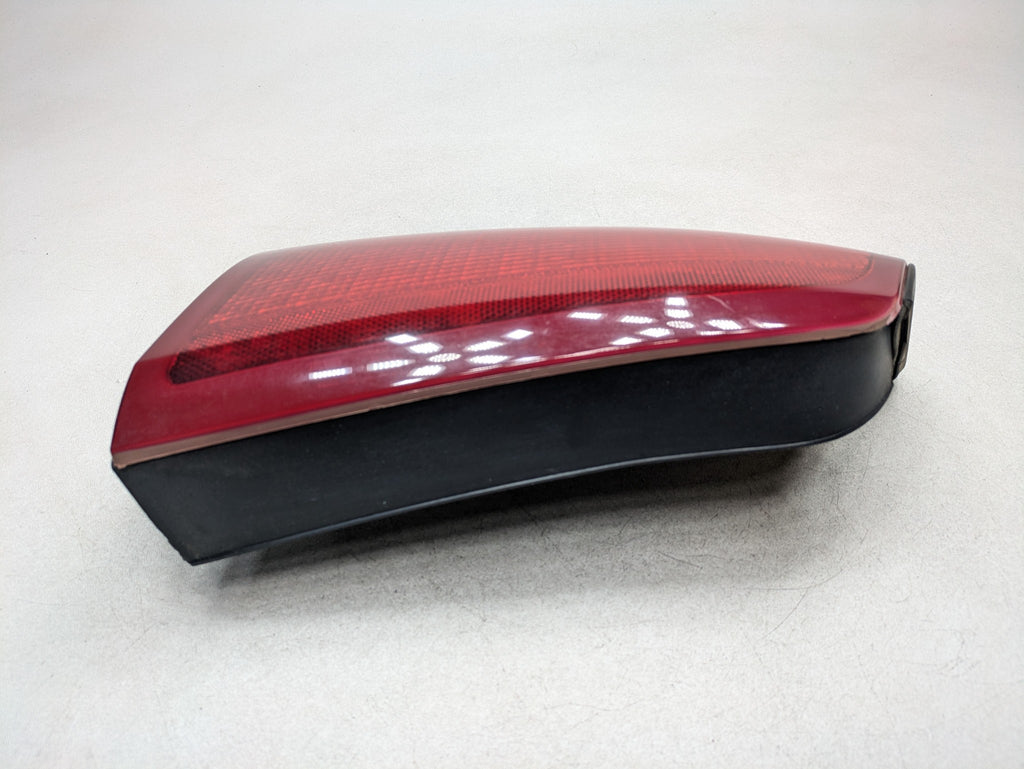 2000 - 2005 CADILLAC DEVILLE OEM TAIL LIGHT ASSEMBLY OUTER REAR LEFT DRIVER SIDE