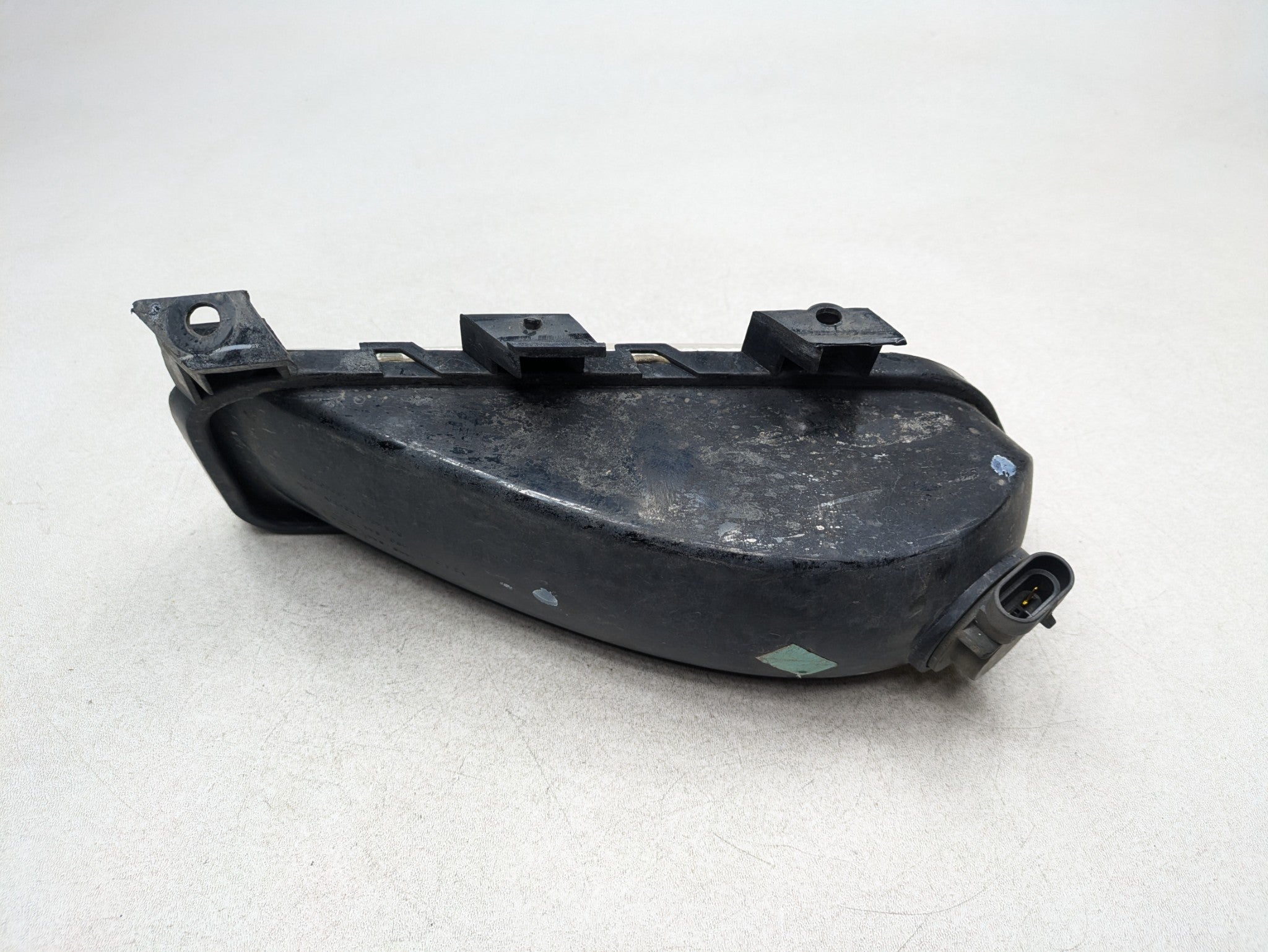 2000 - 2005 CADILLAC DEVILLE OEM BUMPER MOUNTED FOG LAMP FRONT LEFT DRIVER SIDE