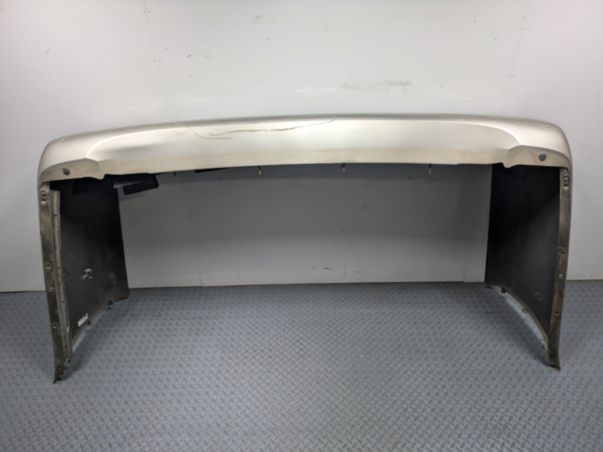 2000 - 2005 CADILLAC DEVILLE OEM REAR BUMPER LOWER COVER PANEL ASSEMBLY