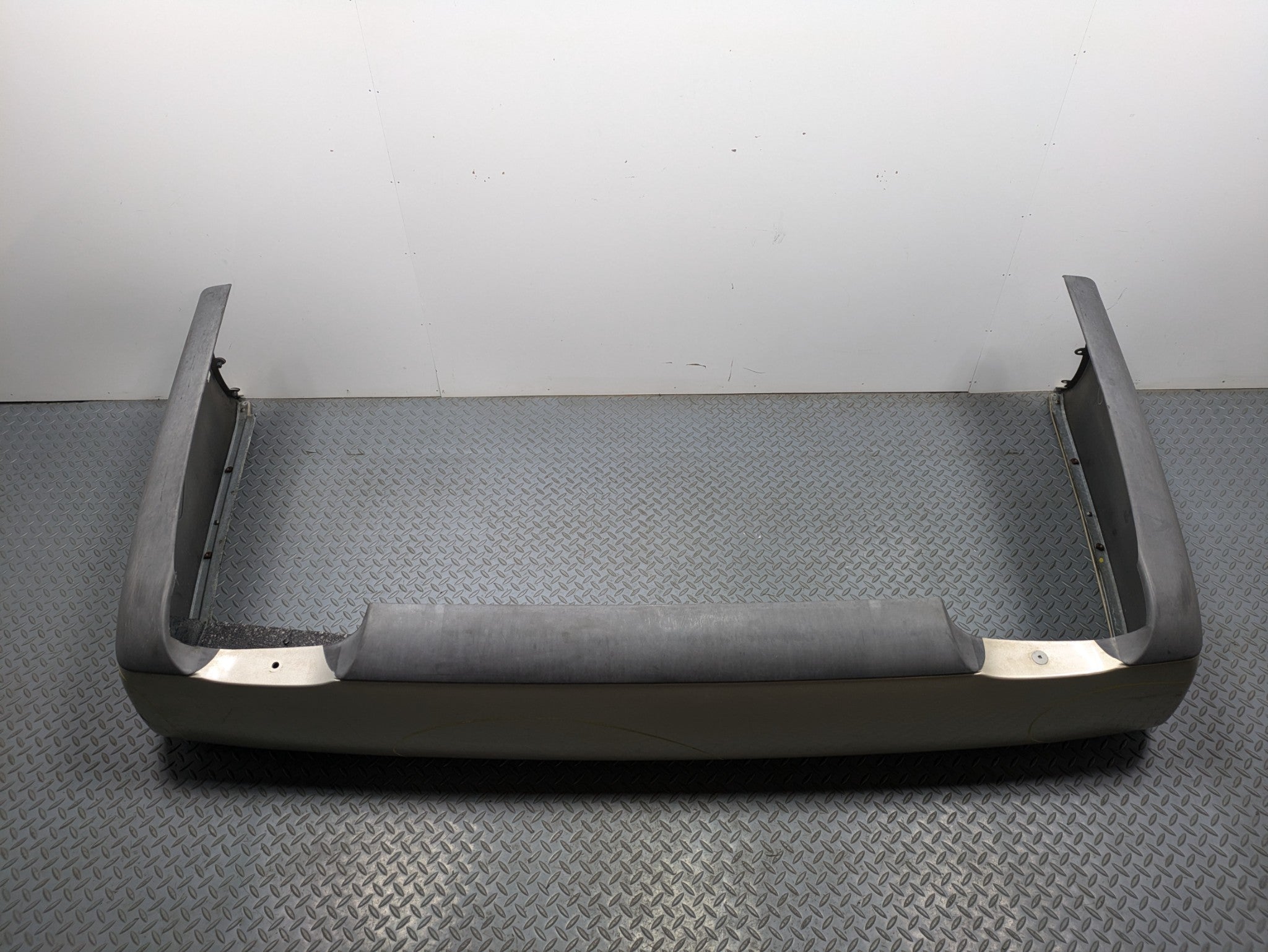 2000 - 2005 CADILLAC DEVILLE OEM REAR BUMPER LOWER COVER PANEL ASSEMBLY