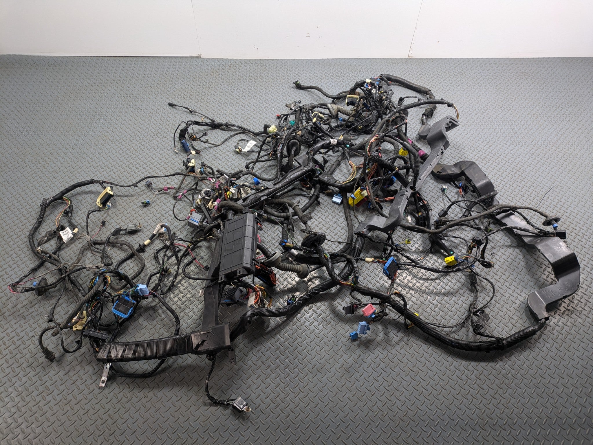2000 - 2005 CADILLAC DEVILLE OEM INTERIOR BODY WIRE HARNESS CABLE AND CONNECTOR