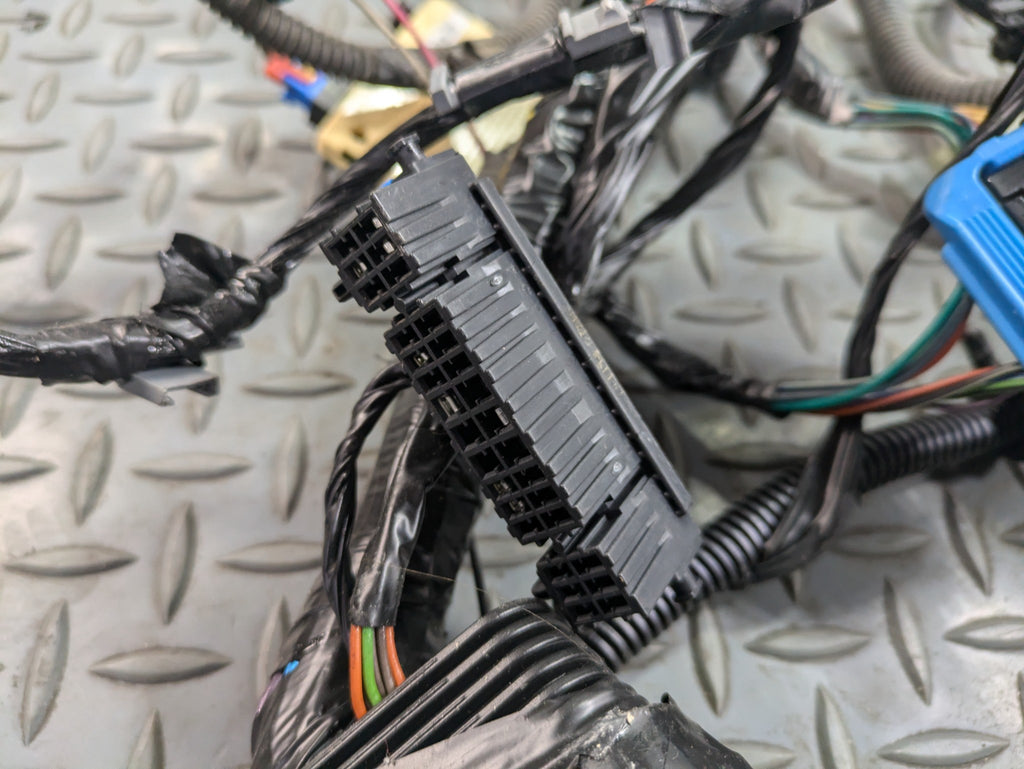 2000 - 2005 CADILLAC DEVILLE OEM INTERIOR BODY WIRE HARNESS CABLE AND CONNECTOR