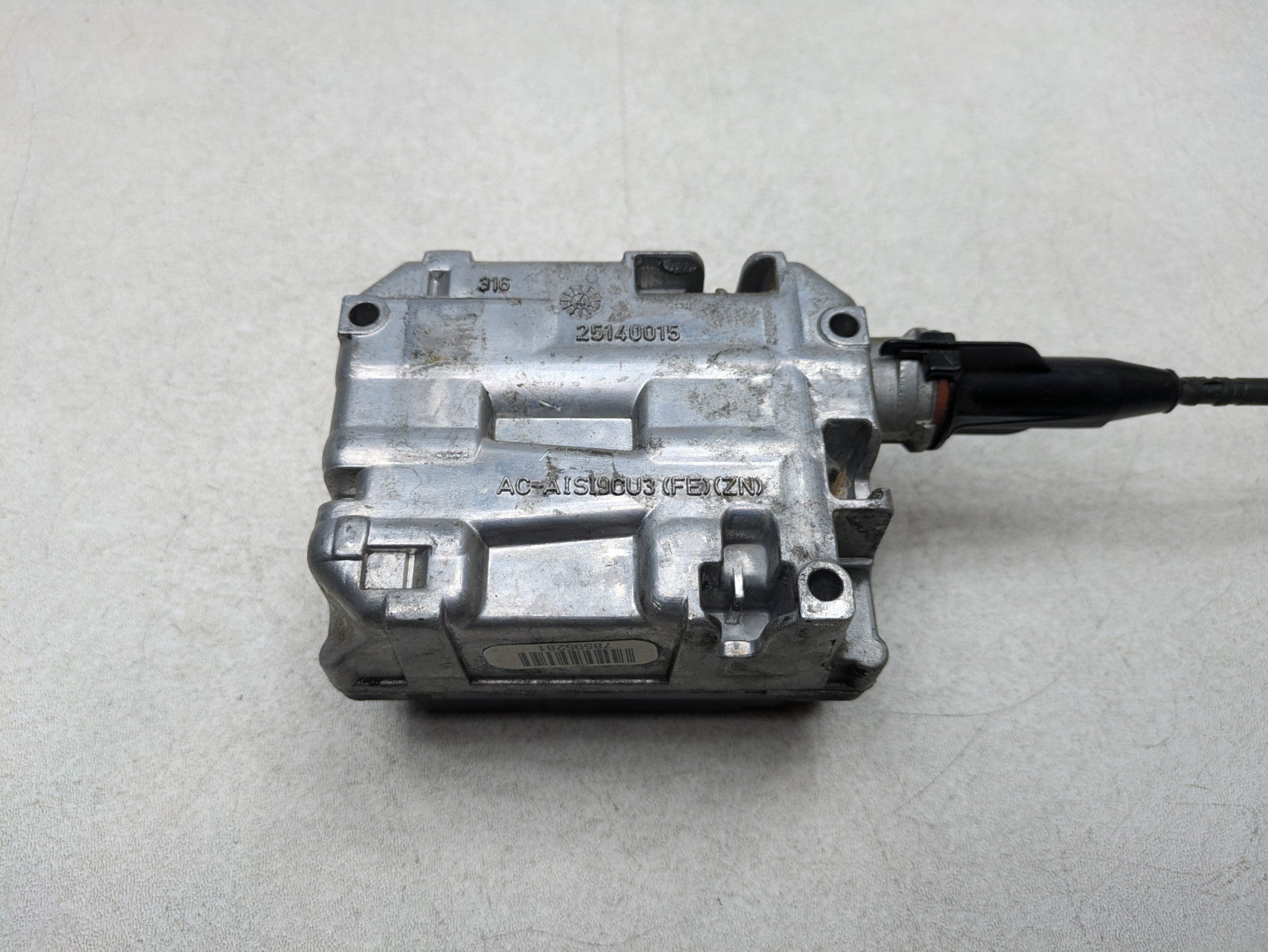 2000 - 2005 CADILLAC DEVILLE OEM CRUISE COMPUTER CONTROL MODULE UNIT WITH CABLE