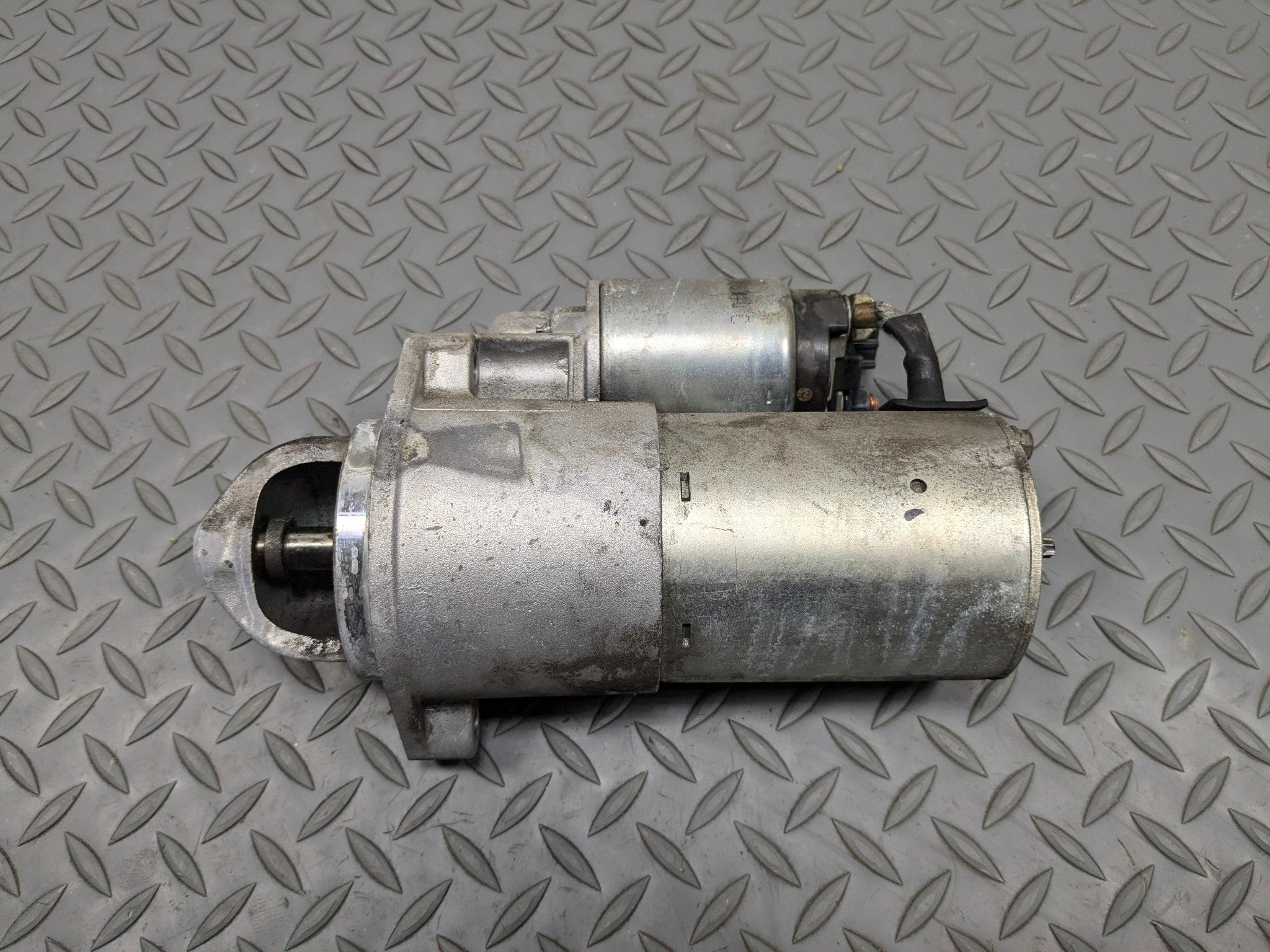 2012 - 2014 HYUNDAI AZERA OEM ENGINE STARTER MOTOR ASSEMBLY