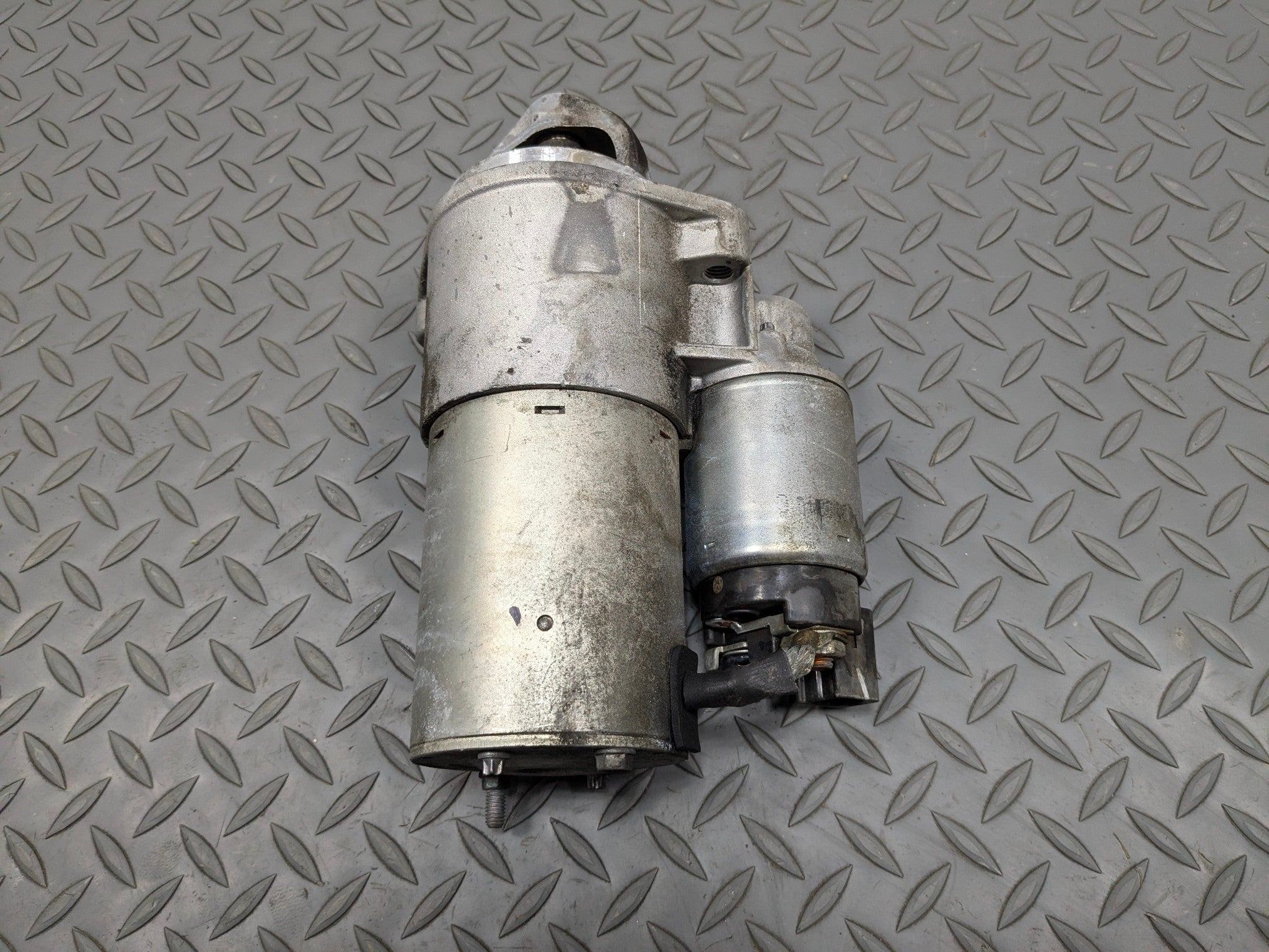 2012 - 2014 HYUNDAI AZERA OEM ENGINE STARTER MOTOR ASSEMBLY