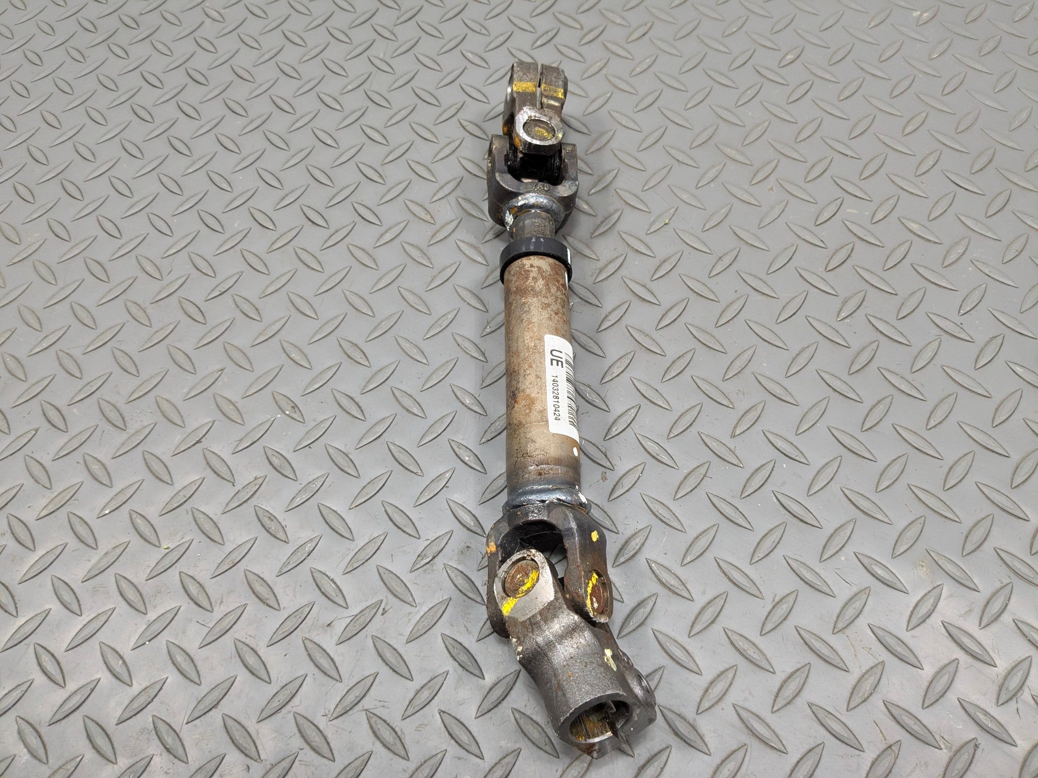 2012 - 2014 HYUNDAI AZERA OEM STEERING COLUMN INTERMEDIATE JOINT SHAFT ASSEMBLY