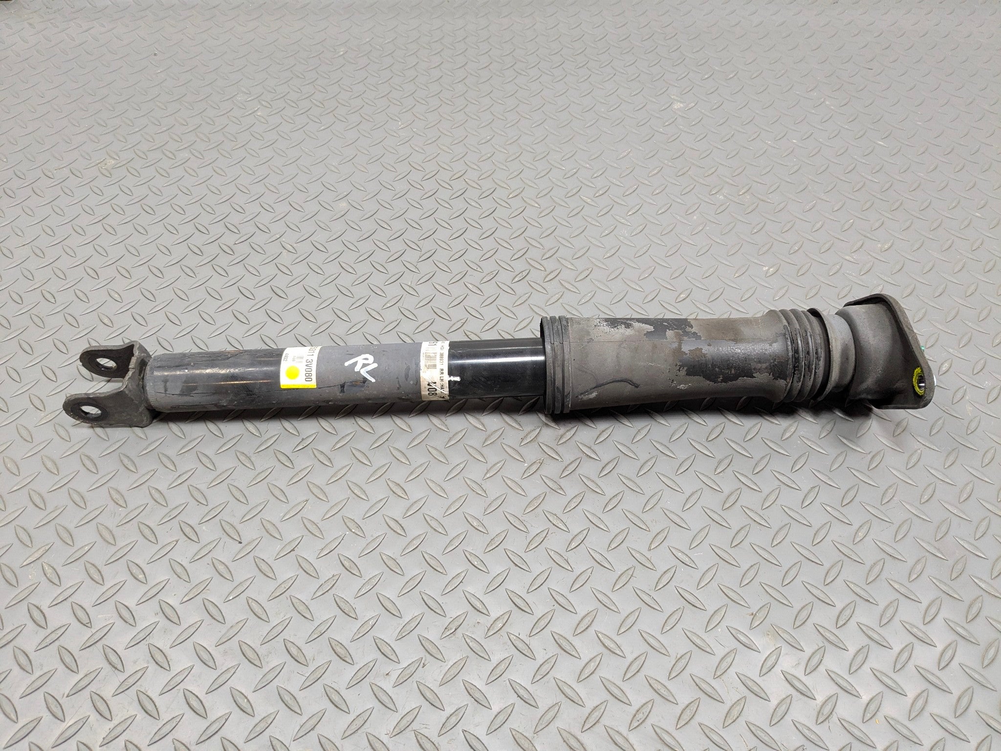 2012 - 2014 HYUNDAI AZERA OEM SUSPENSION SHOCK ABSORBER STRUT REAR LEFT SIDE