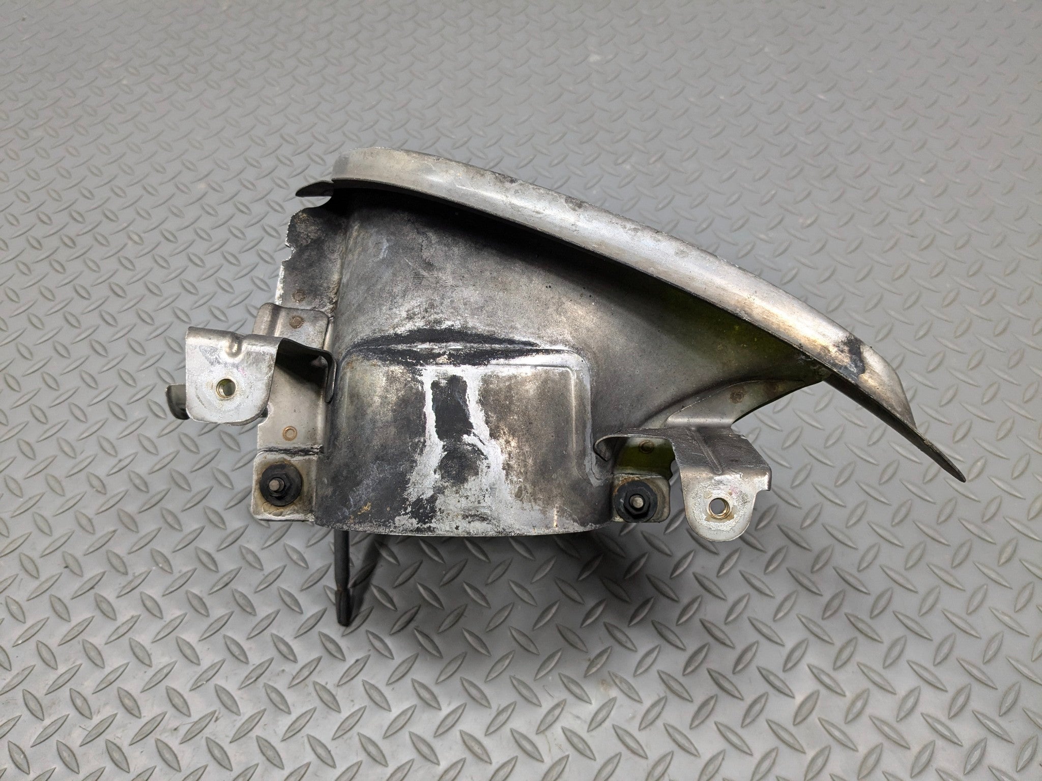 2012 - 2014 HYUNDAI AZERA OEM EXHAUST MUFFLER WITH BRACKET REAR RIGHT SIDE