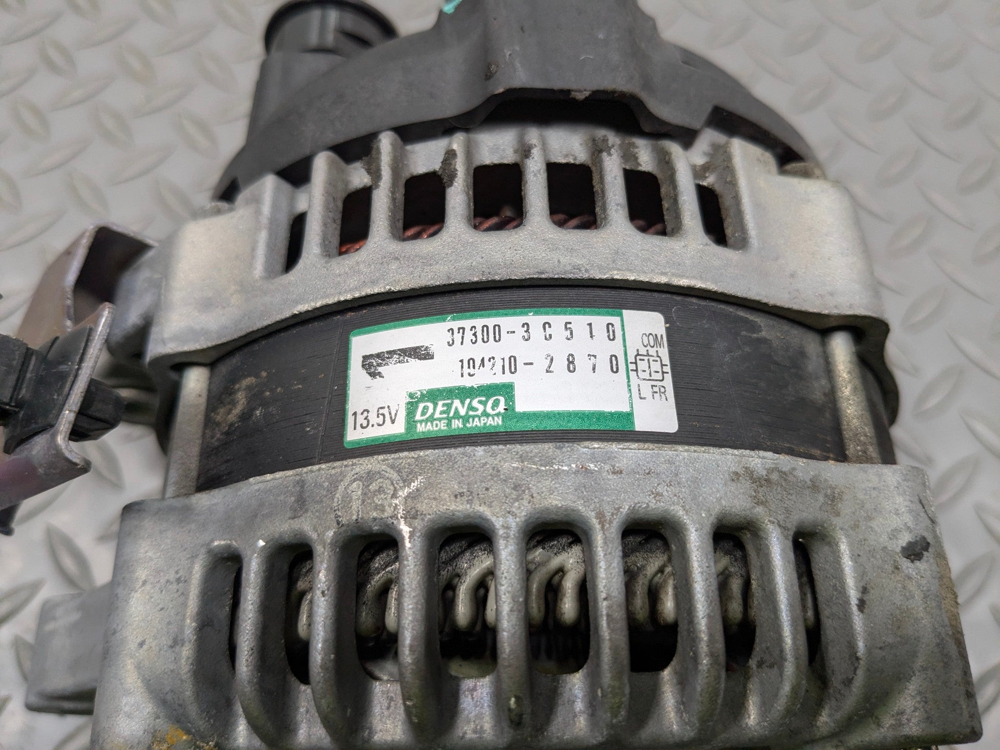 2012 - 2014 HYUNDAI AZERA OEM ALTERNATOR ENGINE MOTOR POWER GENERATOR ASSEMBLY