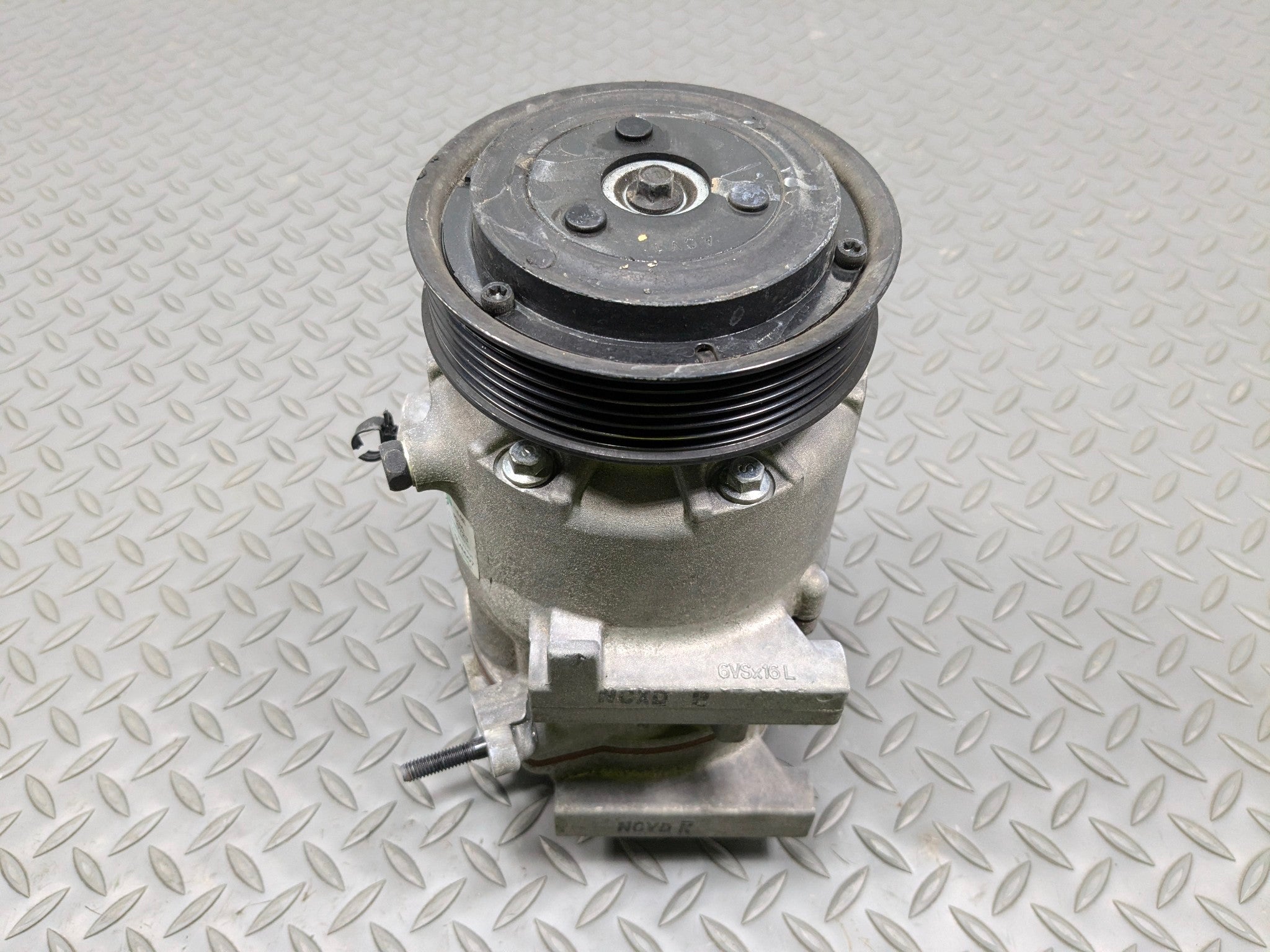 2012 - 2014 HYUNDAI AZERA OEM AC AIR CONDITIONING COMPRESSOR PUMP UNIT