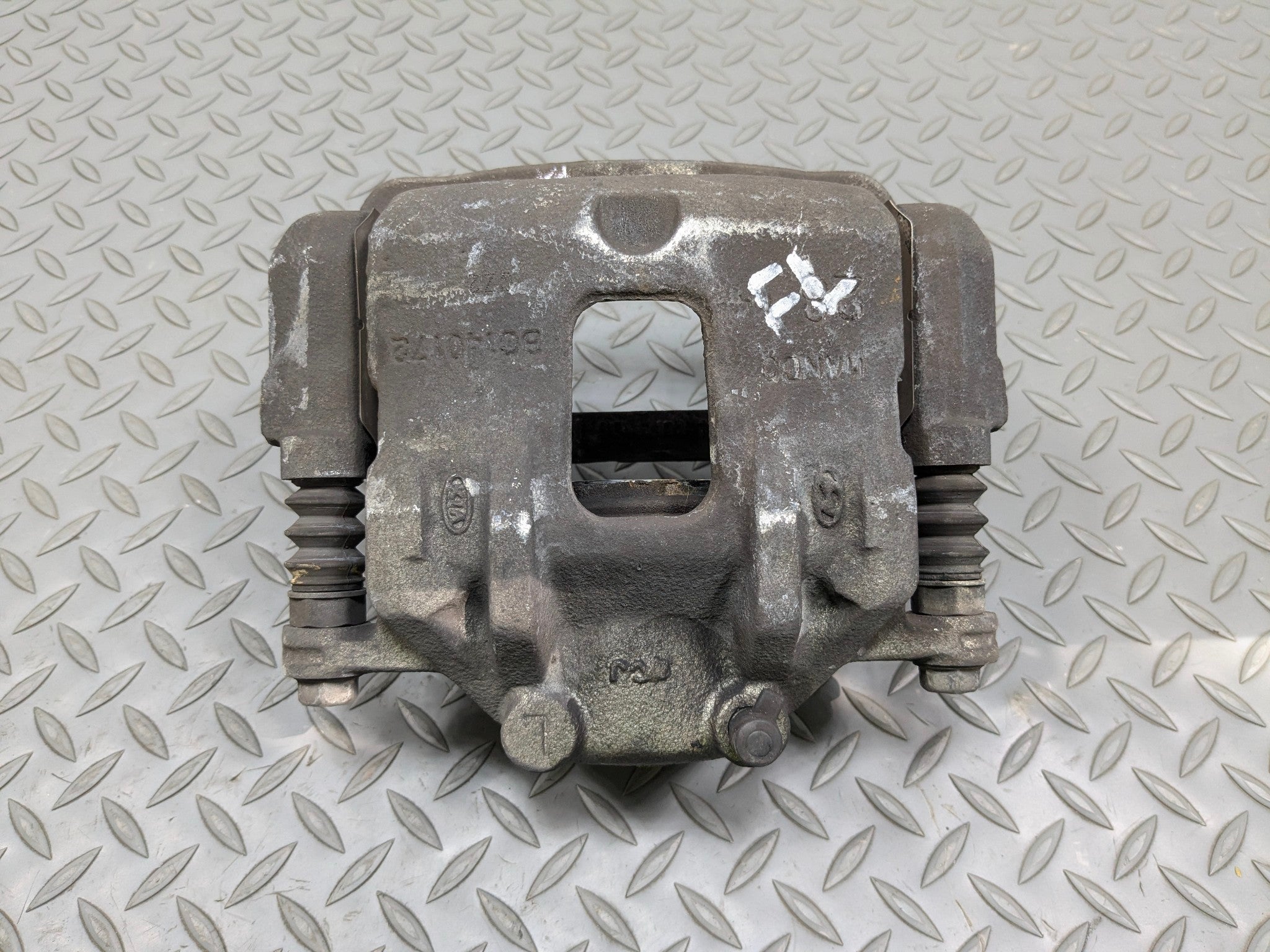 2012 - 2014 HYUNDAI AZERA OEM BRAKE CALIPER ASSEMBLY FRONT LEFT DRIVER SIDE
