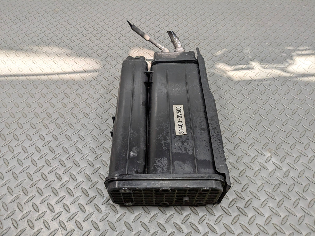 2012 - 2014 HYUNDAI AZERA OEM FUEL VAPOR EVAPORATOR EMISSION EVAP CANISTER