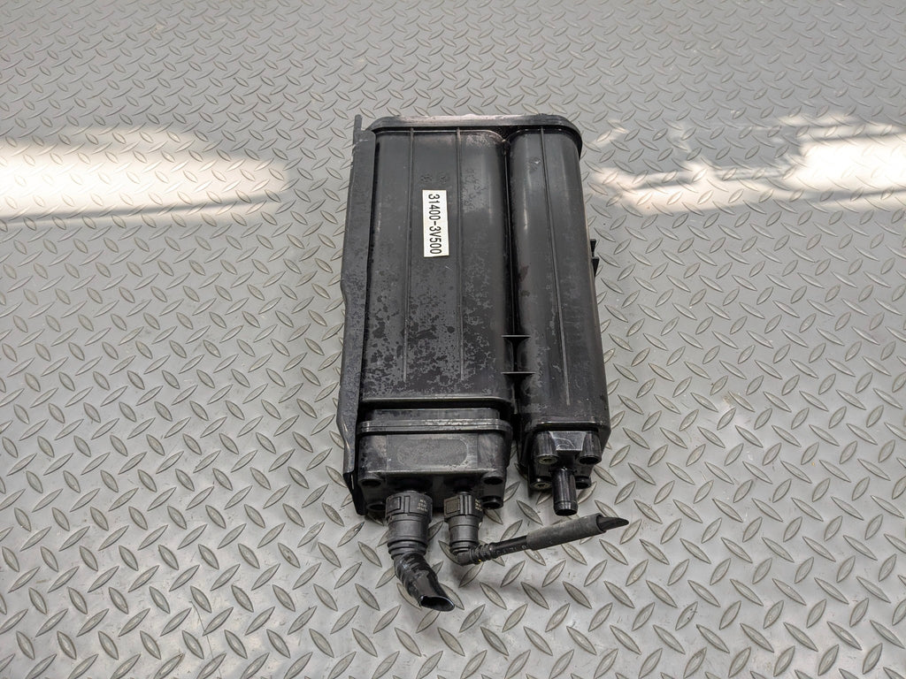 2012 - 2014 HYUNDAI AZERA OEM FUEL VAPOR EVAPORATOR EMISSION EVAP CANISTER