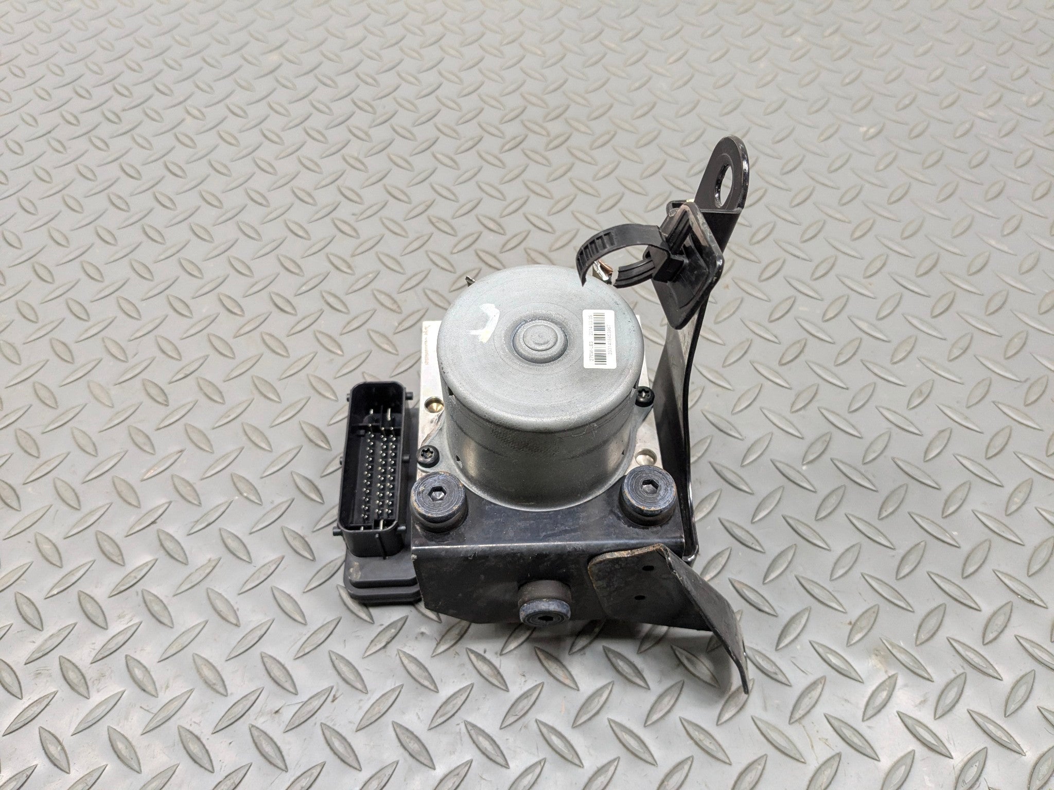 2012 - 2014 HYUNDAI AZERA OEM ANTI LOCK BRAKE SYSTEM ABS PUMP MODULE