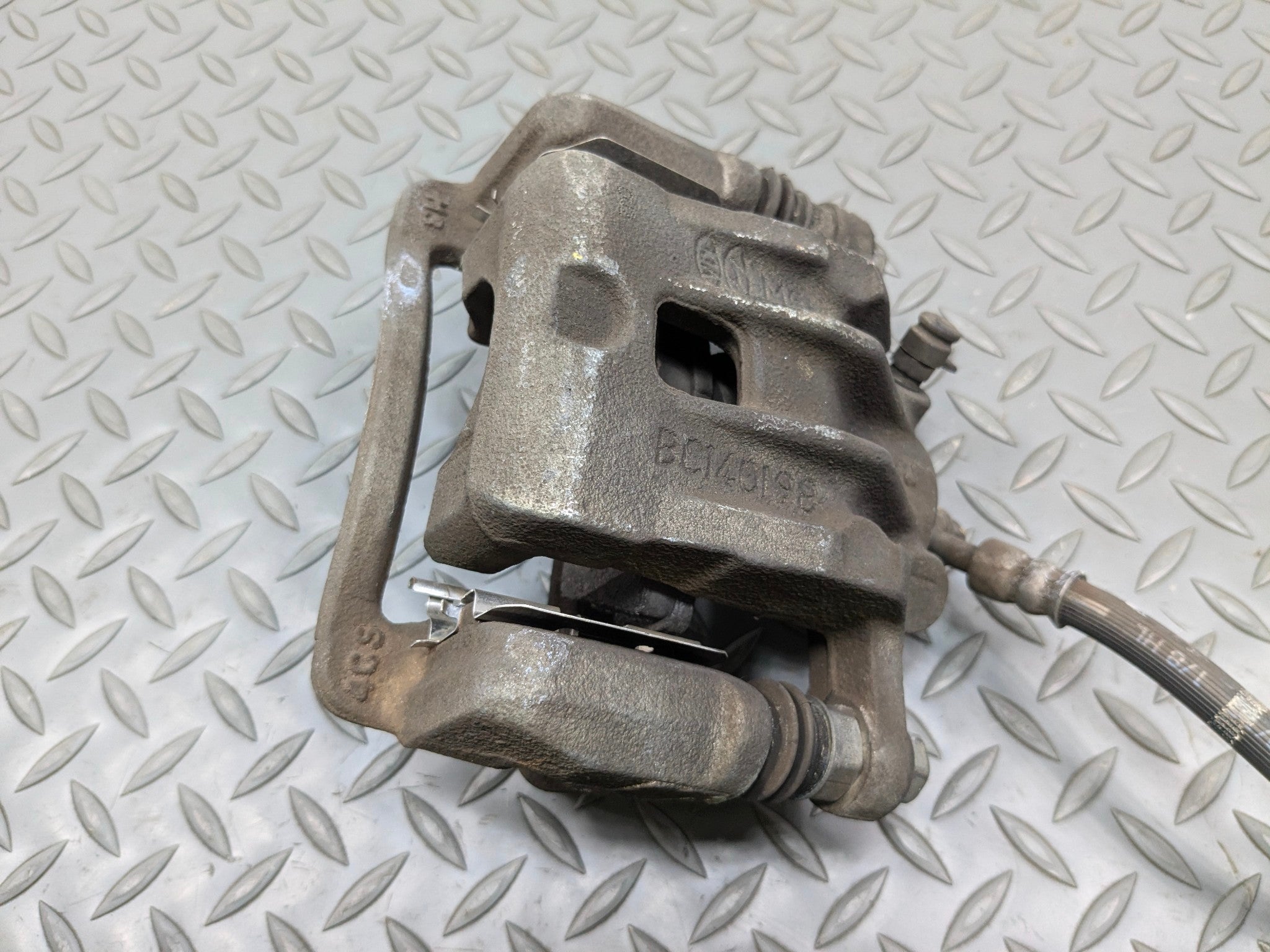 2012 - 2014 HYUNDAI AZERA OEM BRAKE CALIPER ASSEMBLY REAR LEFT DRIVER SIDE