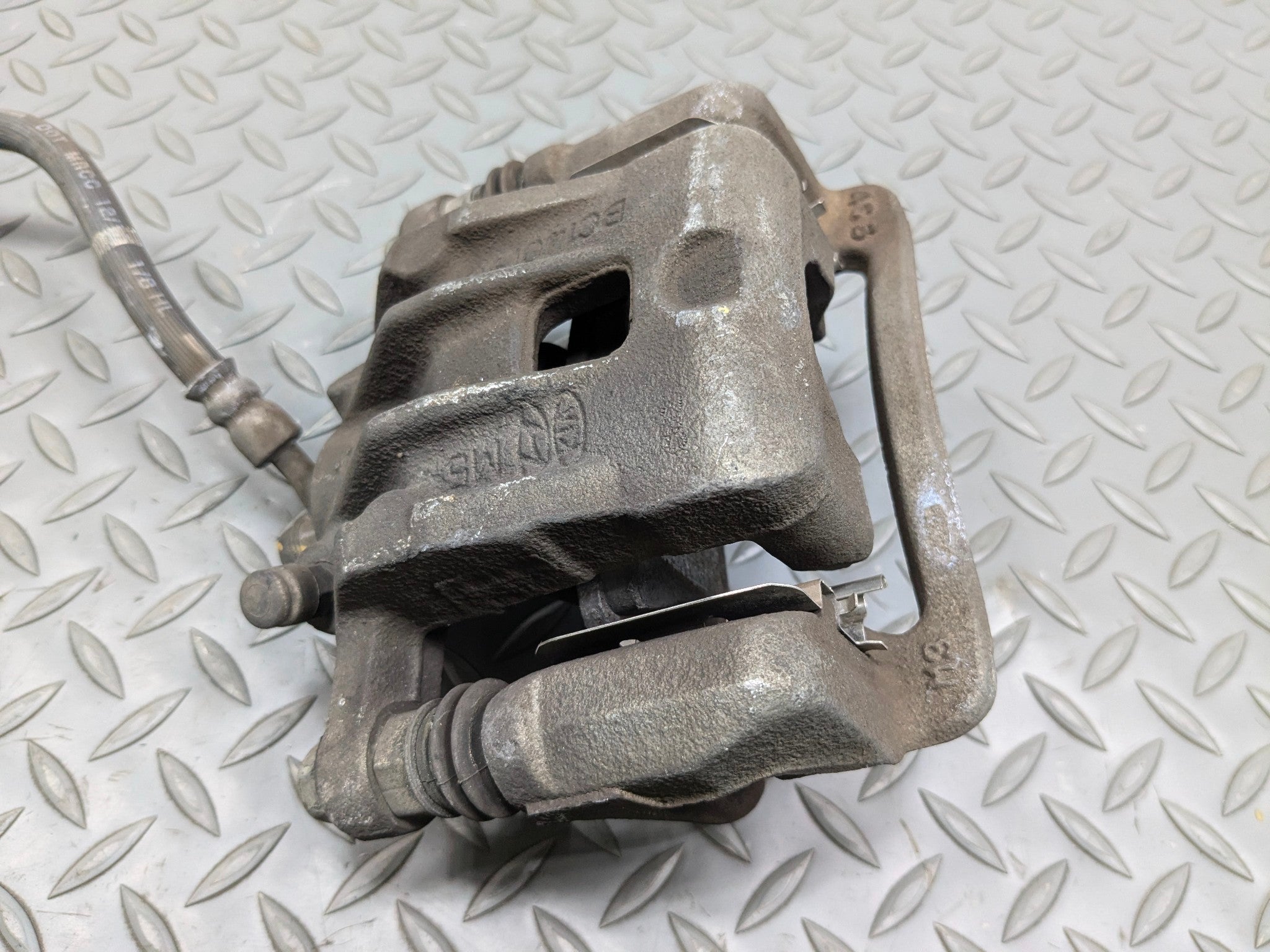 2012 - 2014 HYUNDAI AZERA OEM BRAKE CALIPER ASSEMBLY REAR LEFT DRIVER SIDE