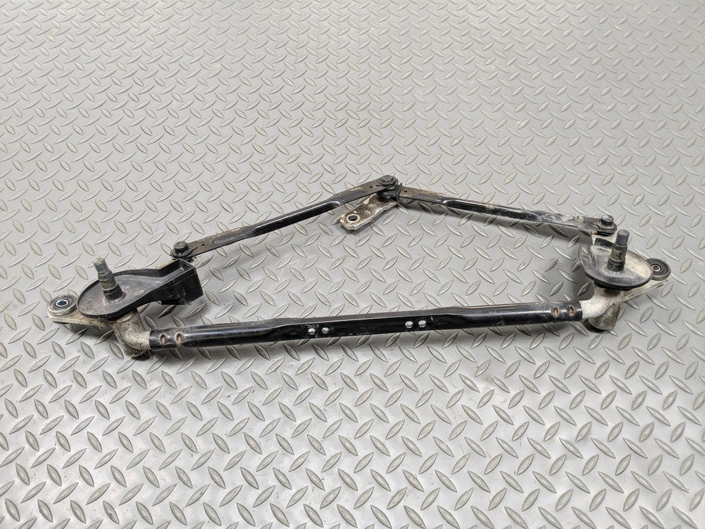 2012 - 2014 HYUNDAI AZERA OEM WINDSHIELD WIPER TRANSMISSION LINKAGE ASSEMBLY