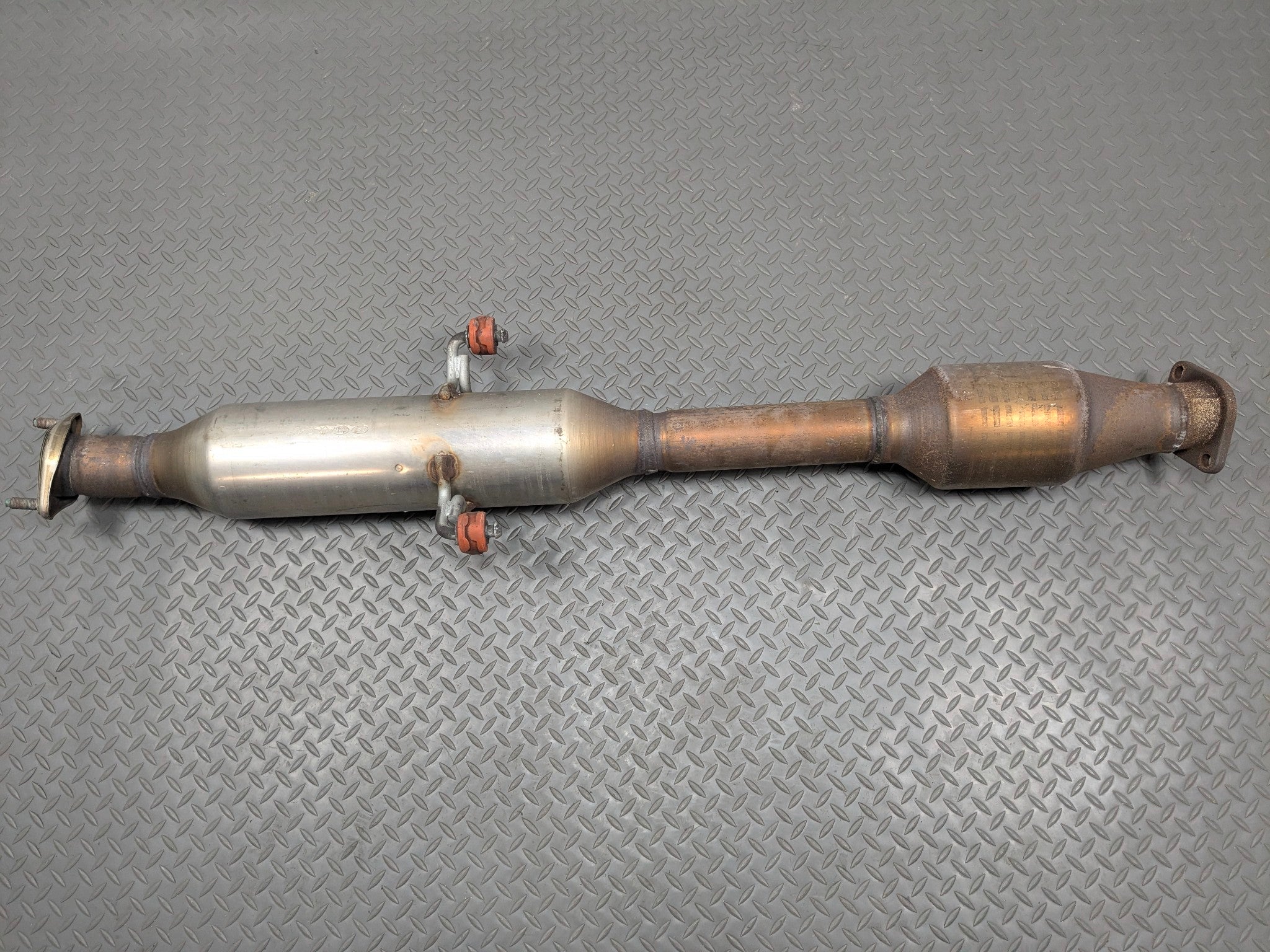 2012 - 2014 HYUNDAI AZERA OEM EXHAUST MANIFOLD DOWNPIPE ASSEMBLY
