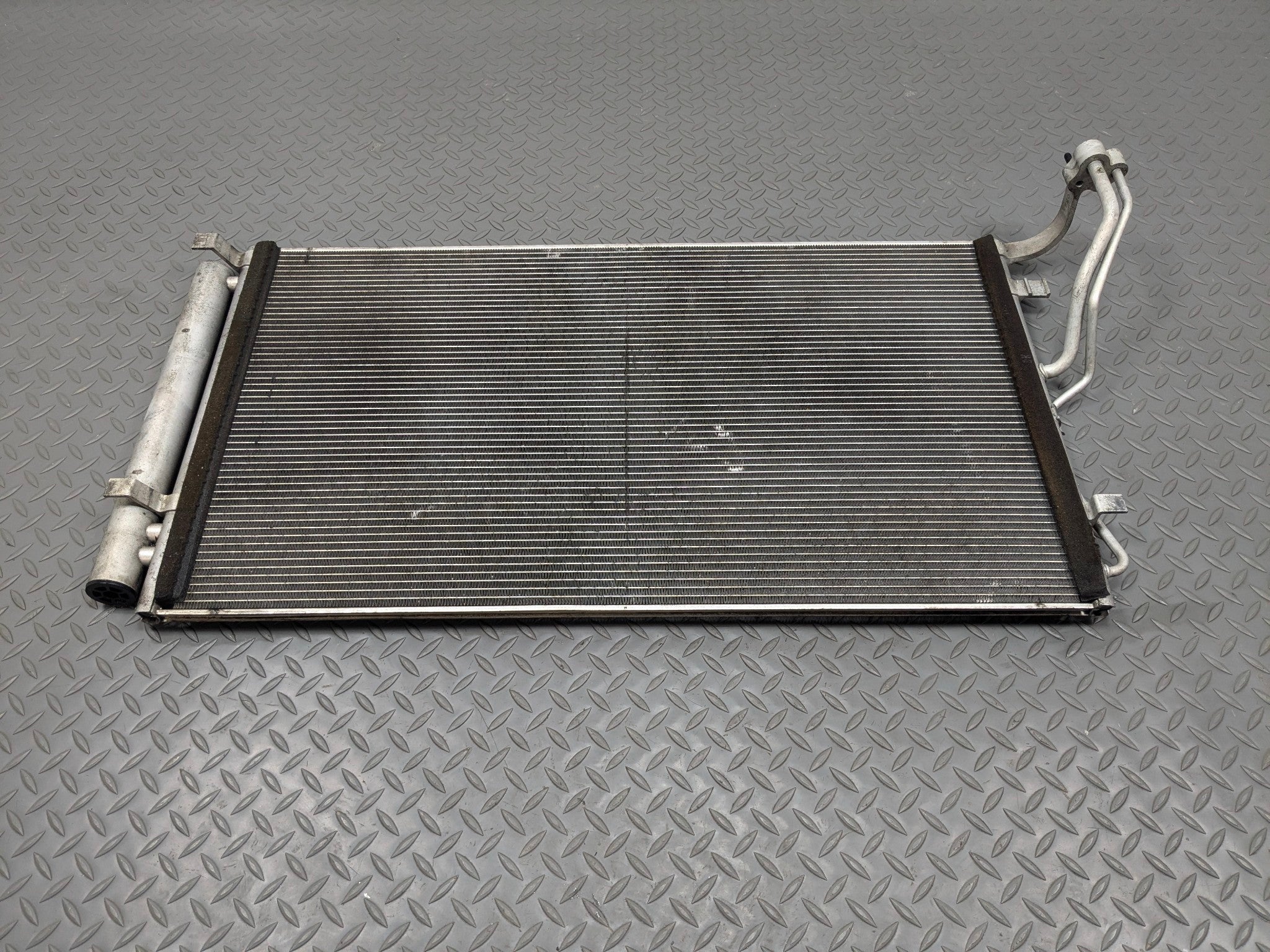 2012 - 2014 HYUNDAI AZERA OEM AC AIR CONDITIONING CONDENSER RADIATOR ASSEMBLY