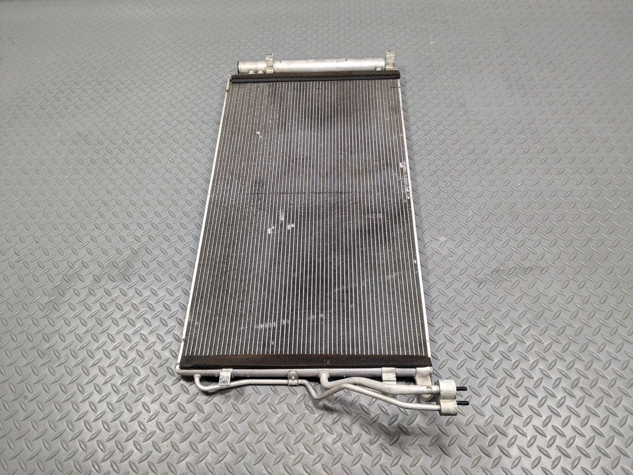 2012 - 2014 HYUNDAI AZERA OEM AC AIR CONDITIONING CONDENSER RADIATOR ASSEMBLY