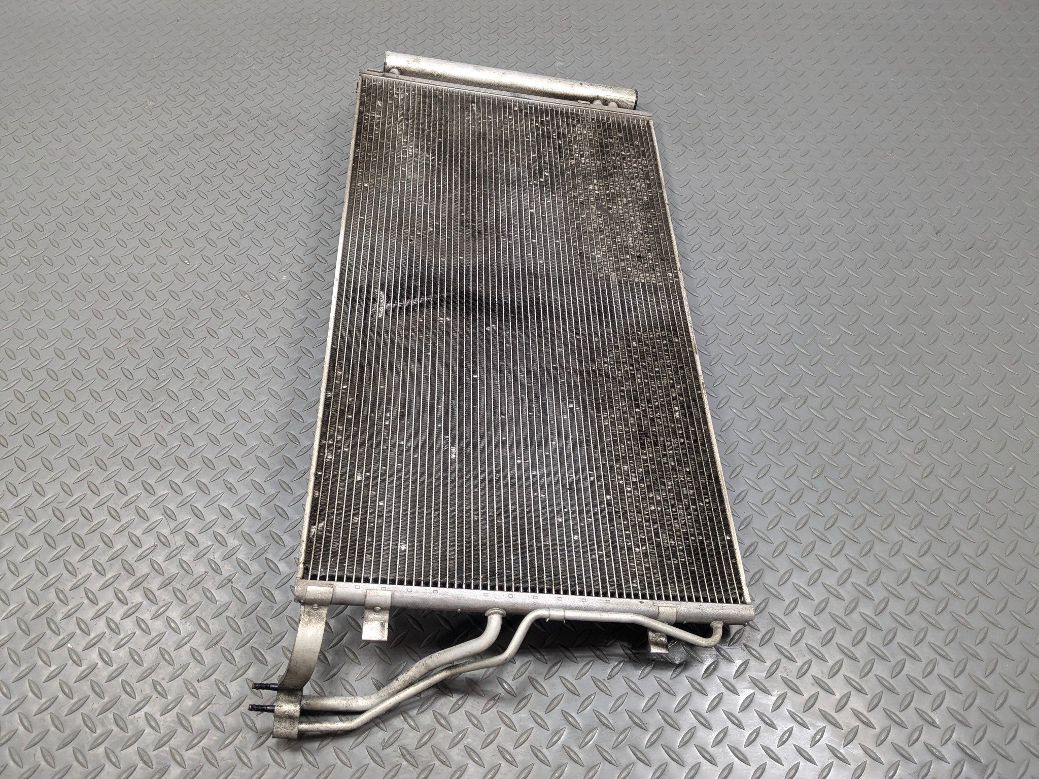 2012 - 2014 HYUNDAI AZERA OEM AC AIR CONDITIONING CONDENSER RADIATOR ASSEMBLY