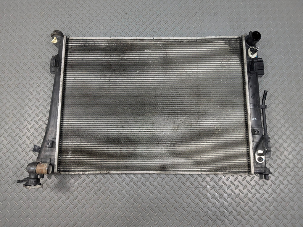 2012 - 2014 HYUNDAI AZERA OEM ENGINE COOLANT COOLING RADIATOR ASSEMBLY
