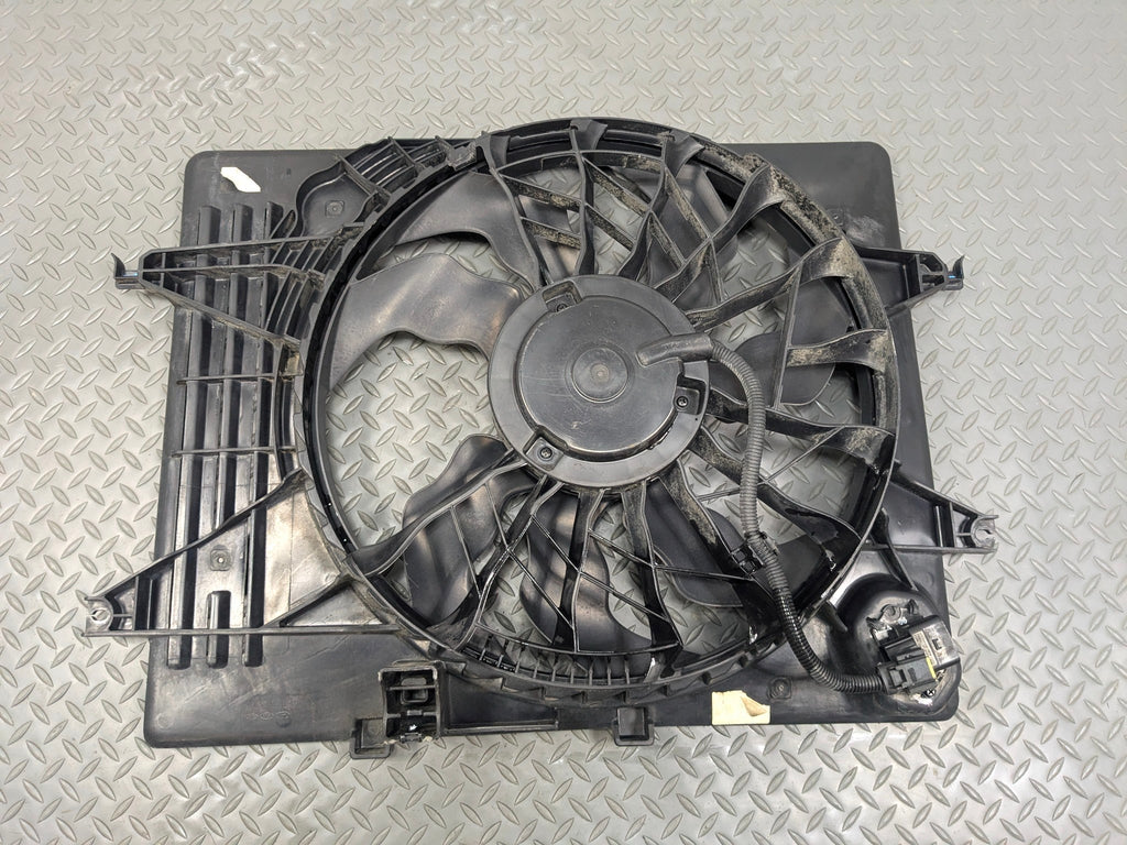 2012 - 2014 HYUNDAI AZERA OEM ELECTRIC COOLING FAN SHROUD ASSEMBLY