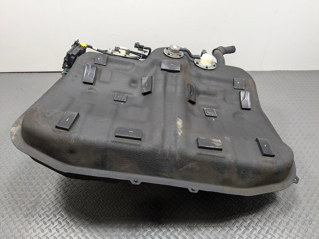 2012 - 2014 HYUNDAI AZERA OEM GASOLINE GAS FUEL TANK RESERVOIR ASSEMBLY