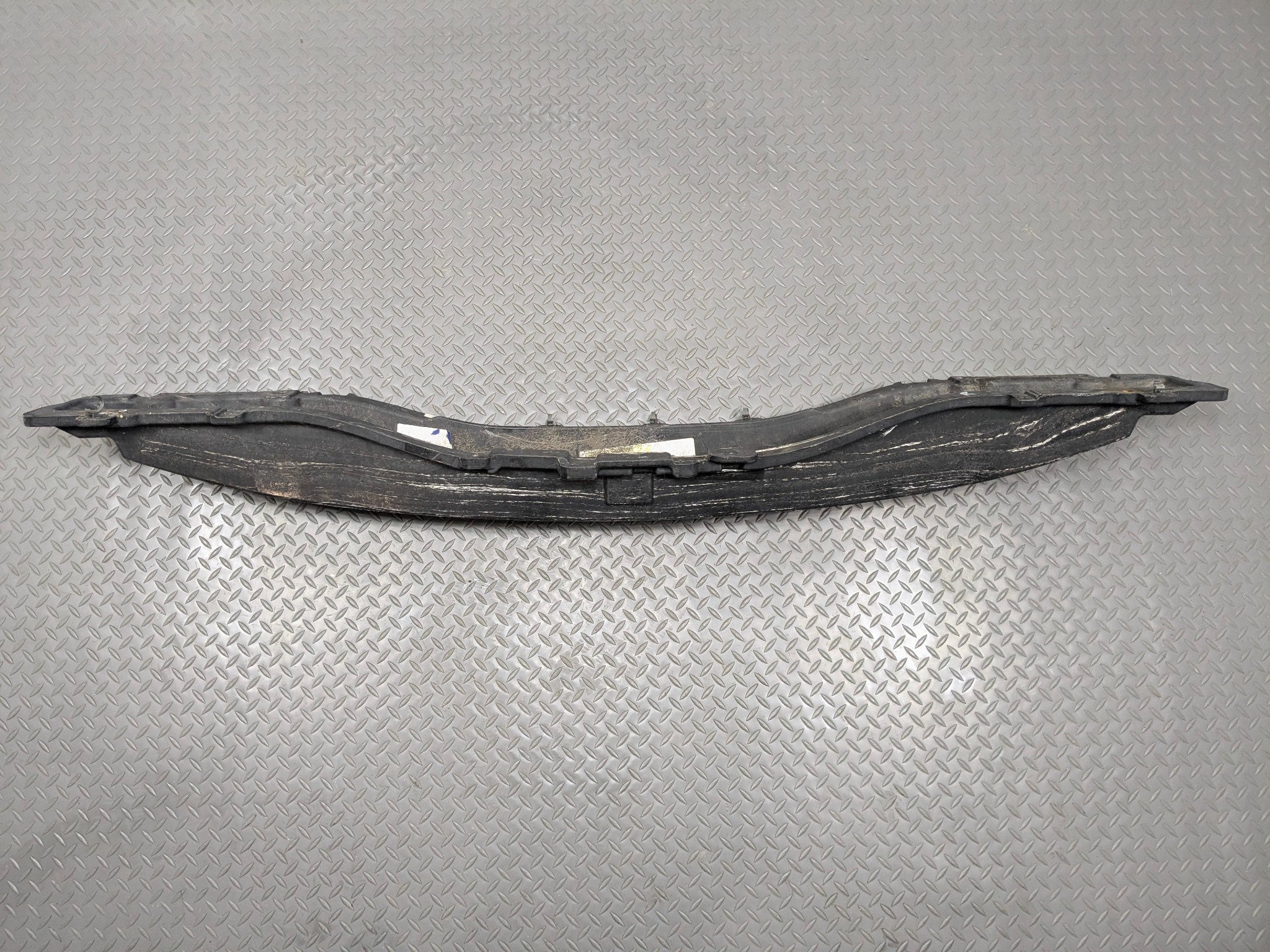 2012 - 2014 HYUNDAI AZERA OEM REAR BUMPER REINFORCEMENT BAR CRASH SUPPORT