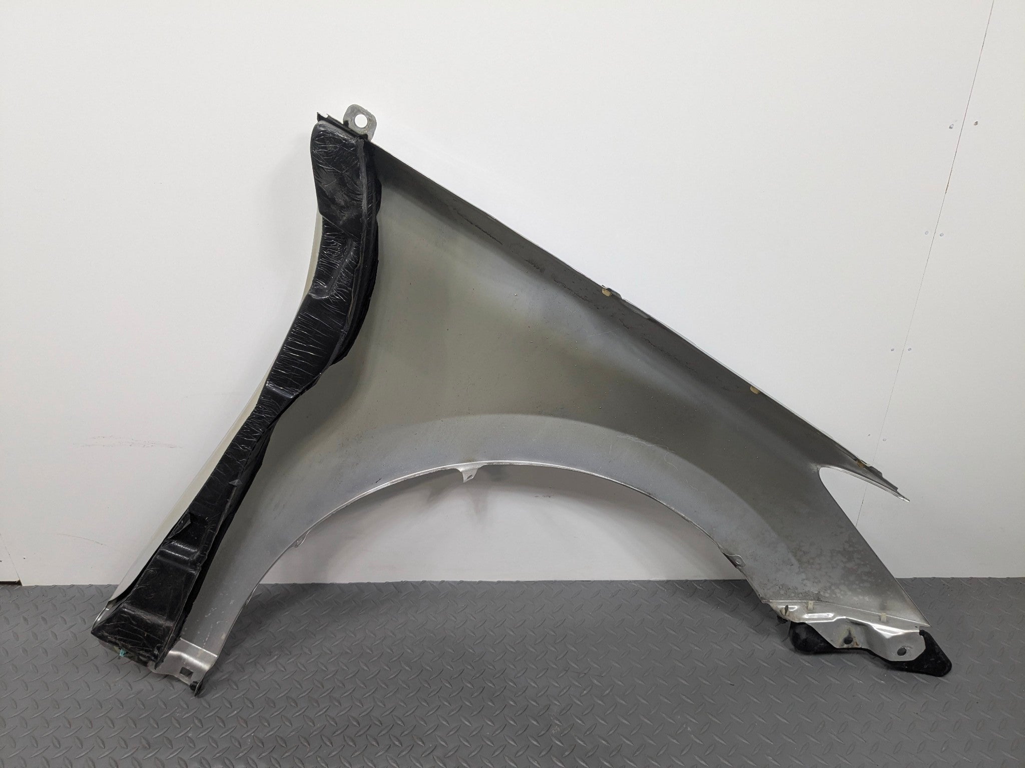 2012 - 2014 HYUNDAI AZERA OEM FENDER COVER PANEL FRONT LEFT DRIVER SIDE