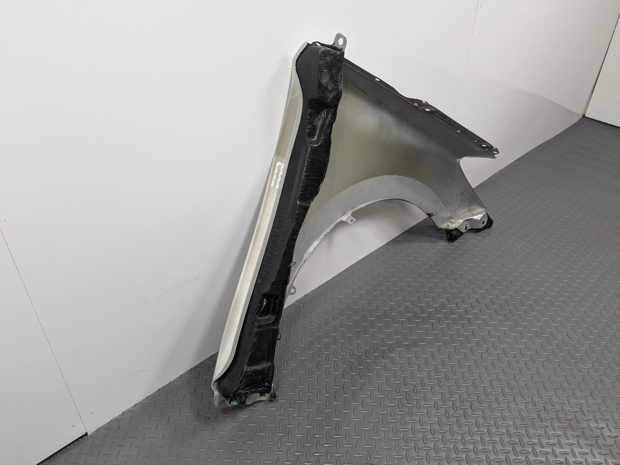 2012 - 2014 HYUNDAI AZERA OEM FENDER COVER PANEL FRONT LEFT DRIVER SIDE