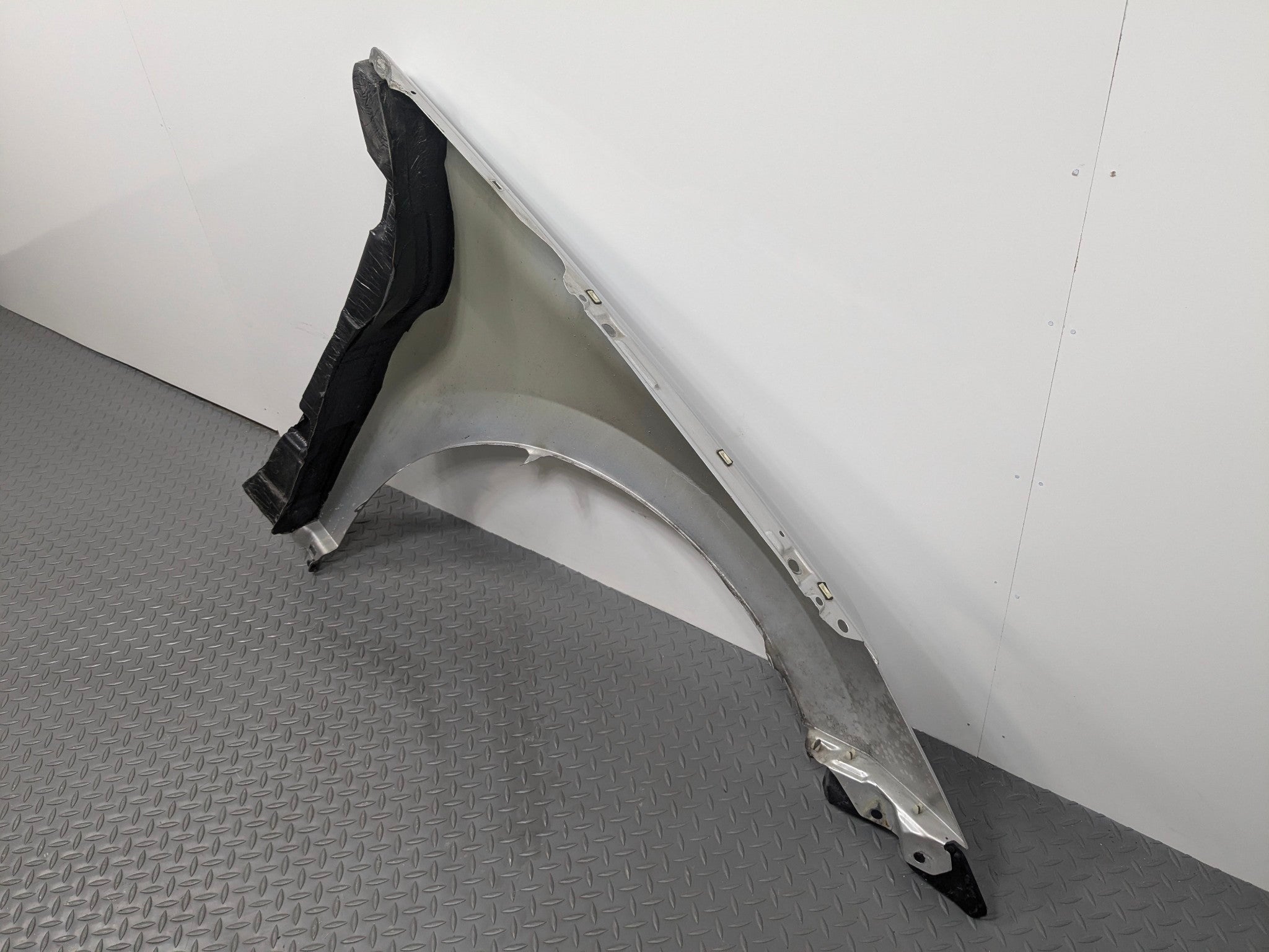 2012 - 2014 HYUNDAI AZERA OEM FENDER COVER PANEL FRONT LEFT DRIVER SIDE